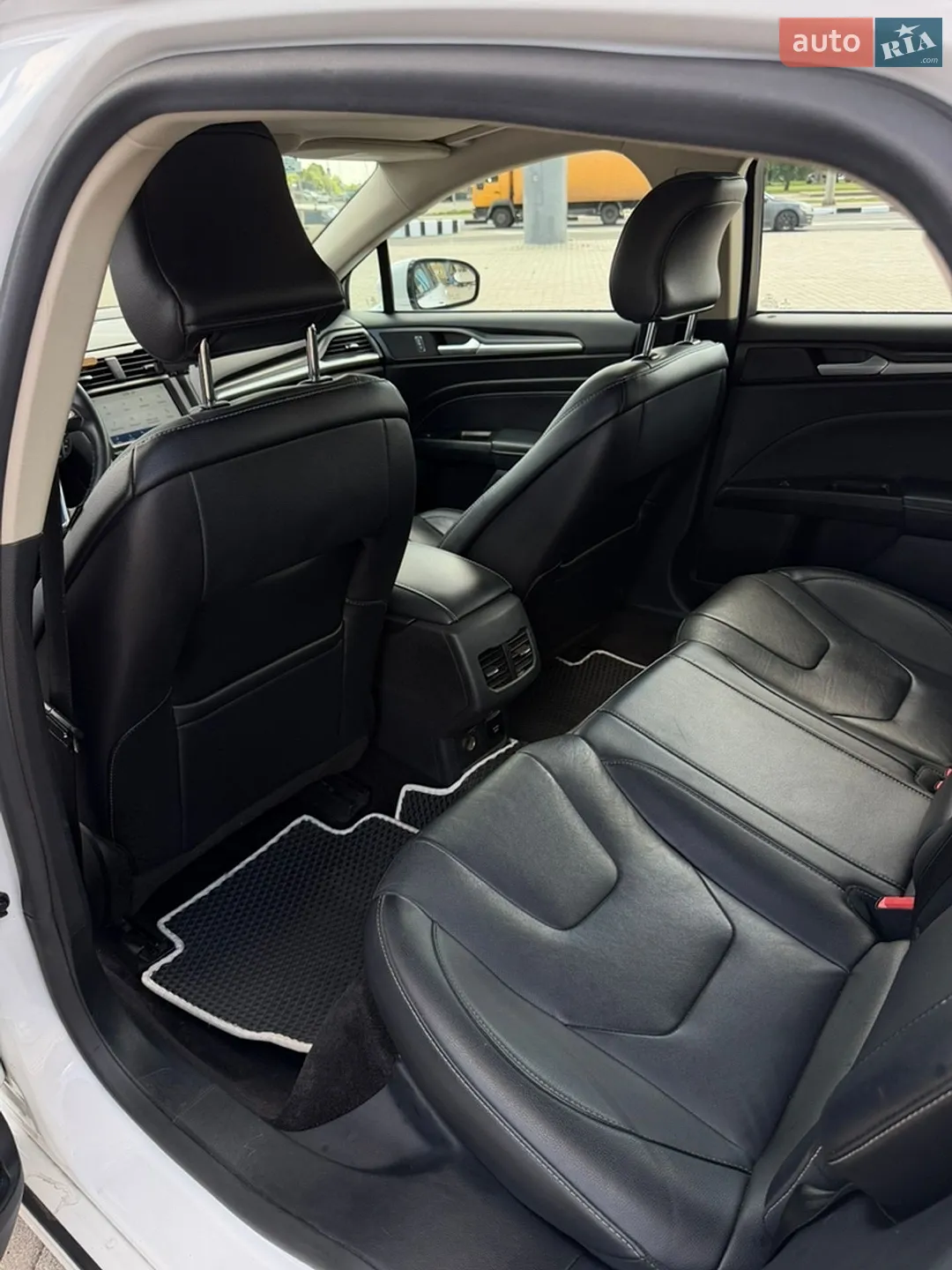 2017 Ford Fusion - мініатюра 15