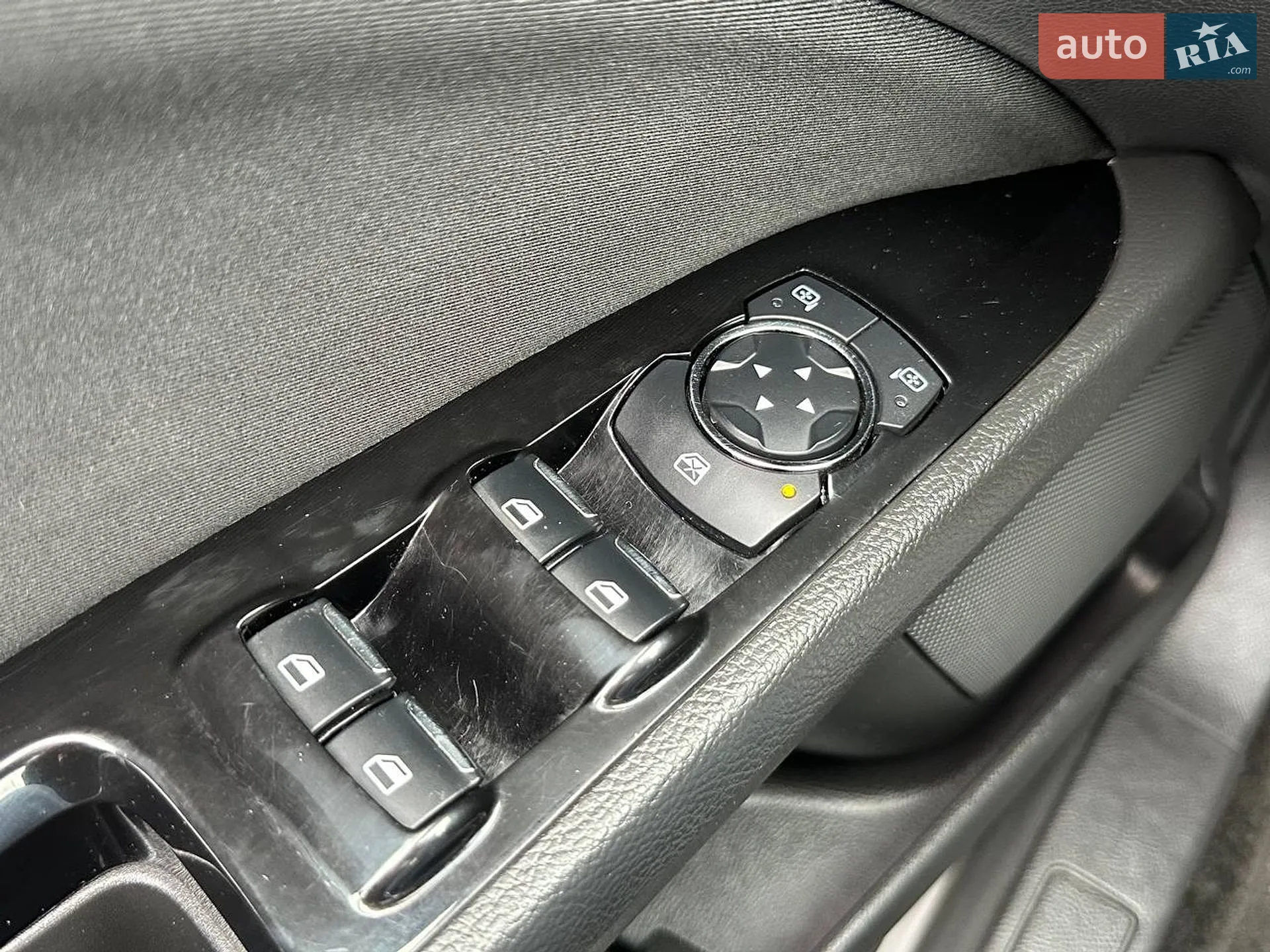 2014 Ford Fusion - мініатюра 25