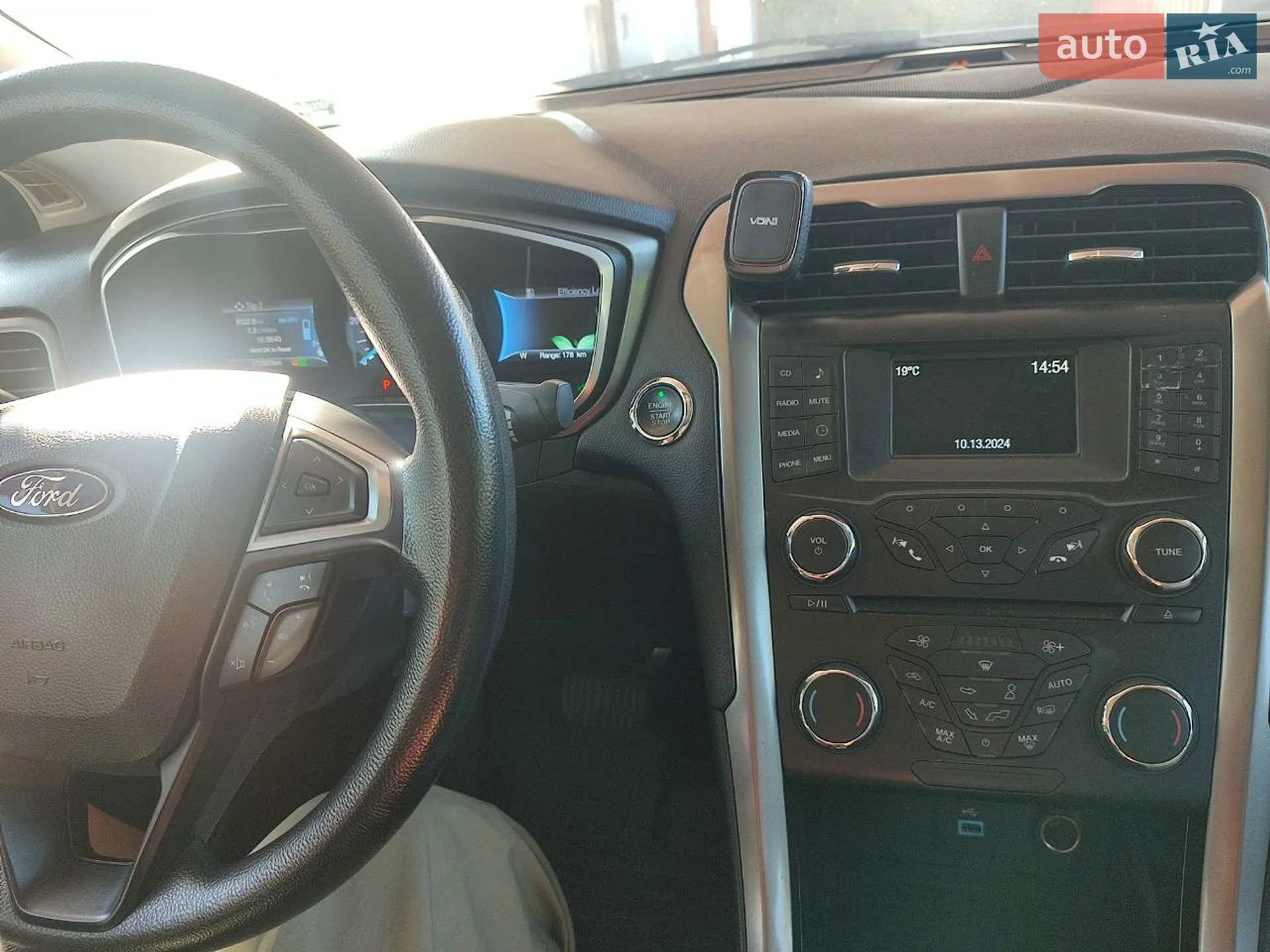 2016 Ford Fusion - мініатюра 16