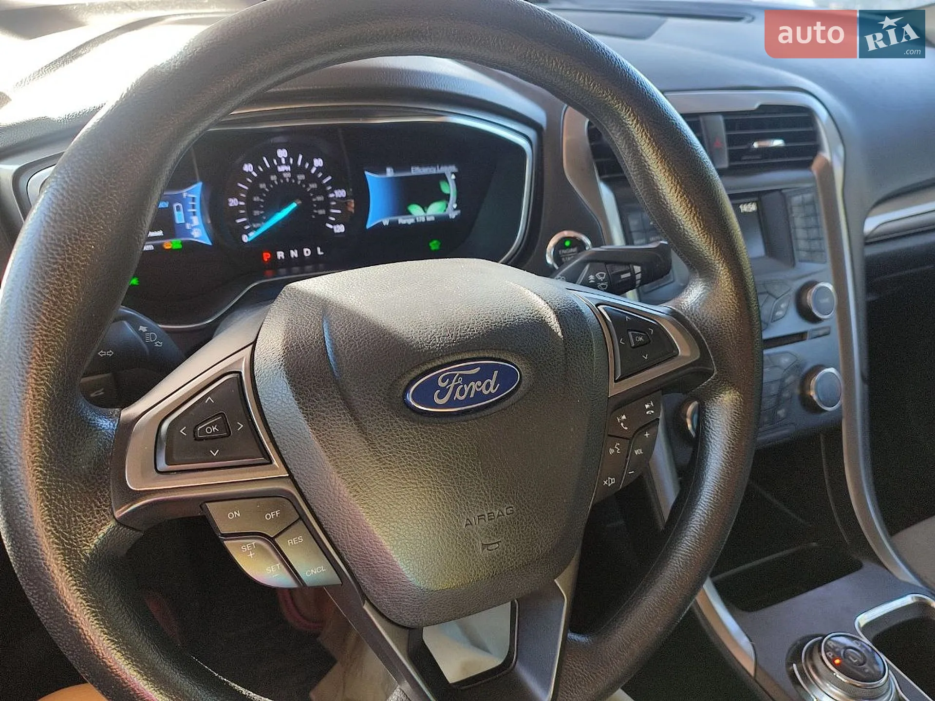 2016 Ford Fusion - мініатюра 17