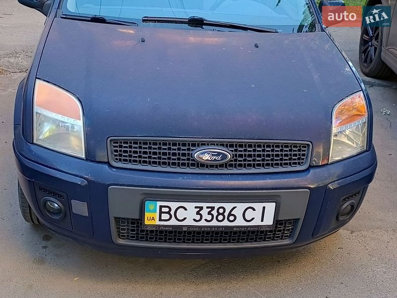 Хэтчбек Ford Fusion 2010 в Львове