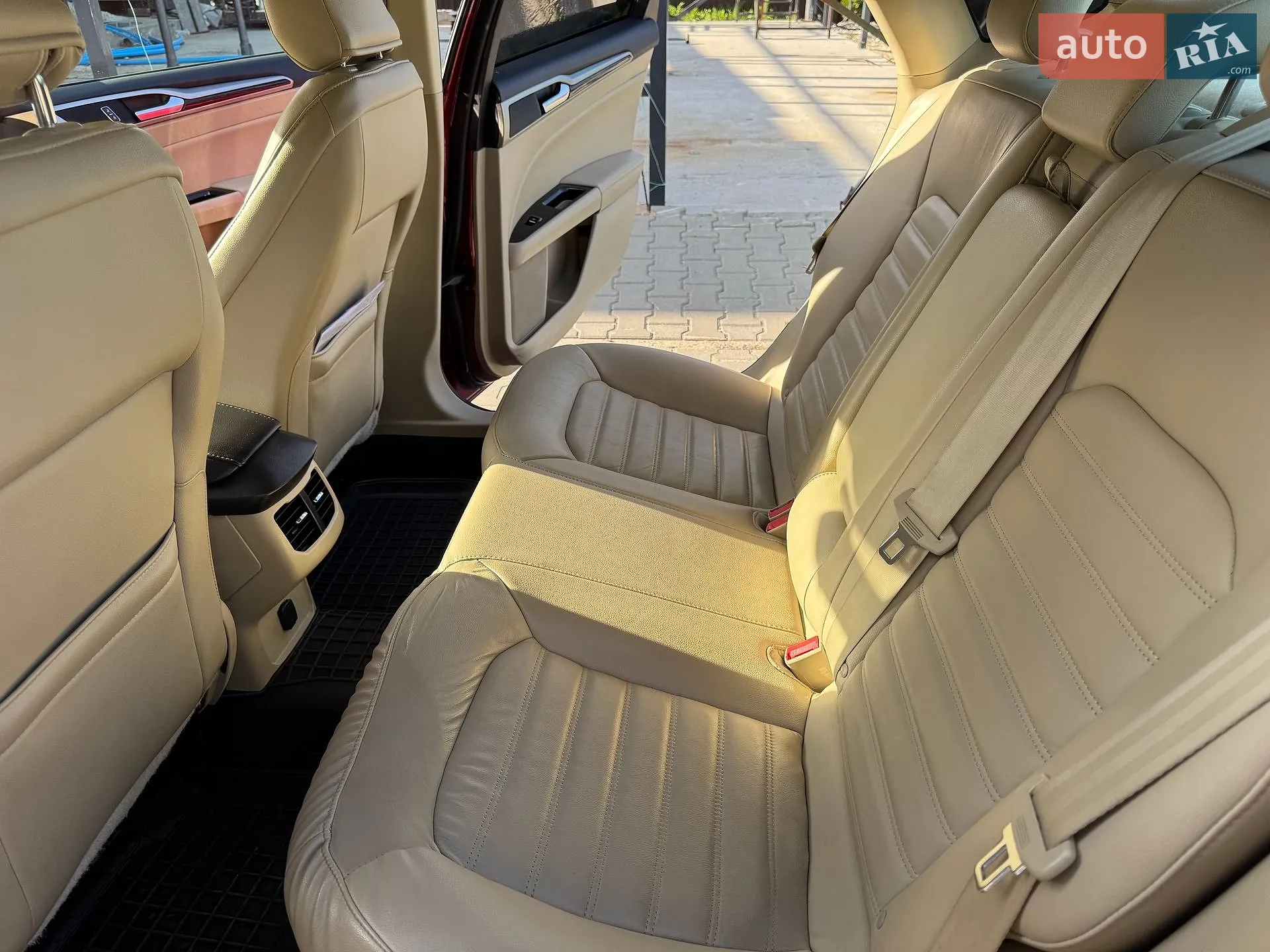 2016 Ford Fusion - мініатюра 19