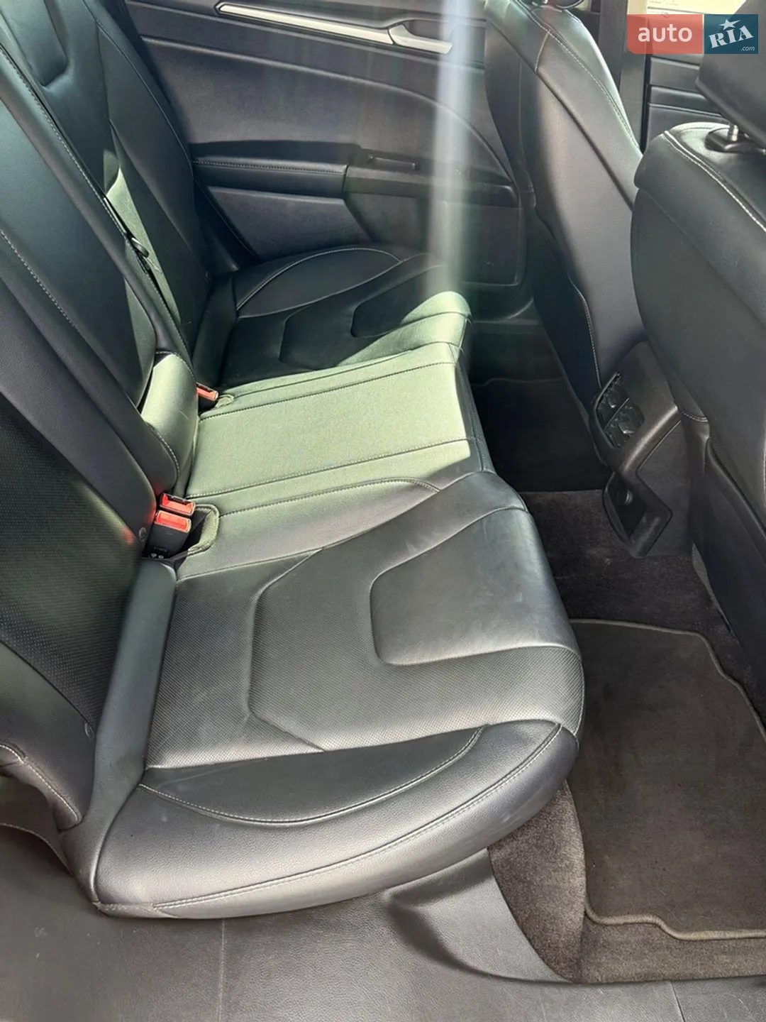 2016 Ford Fusion - мініатюра 47