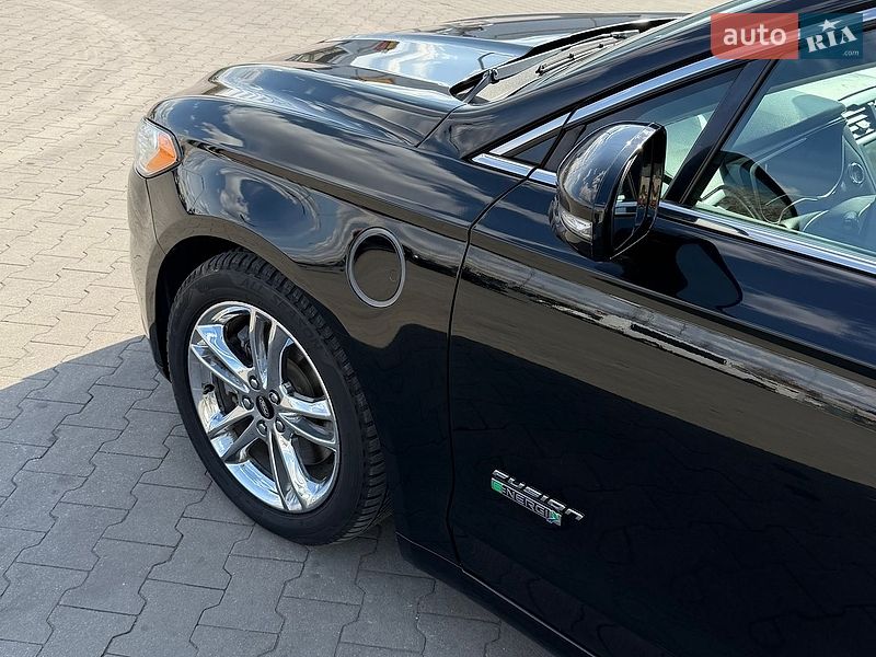 Седан Ford Fusion 2015 в Одесі