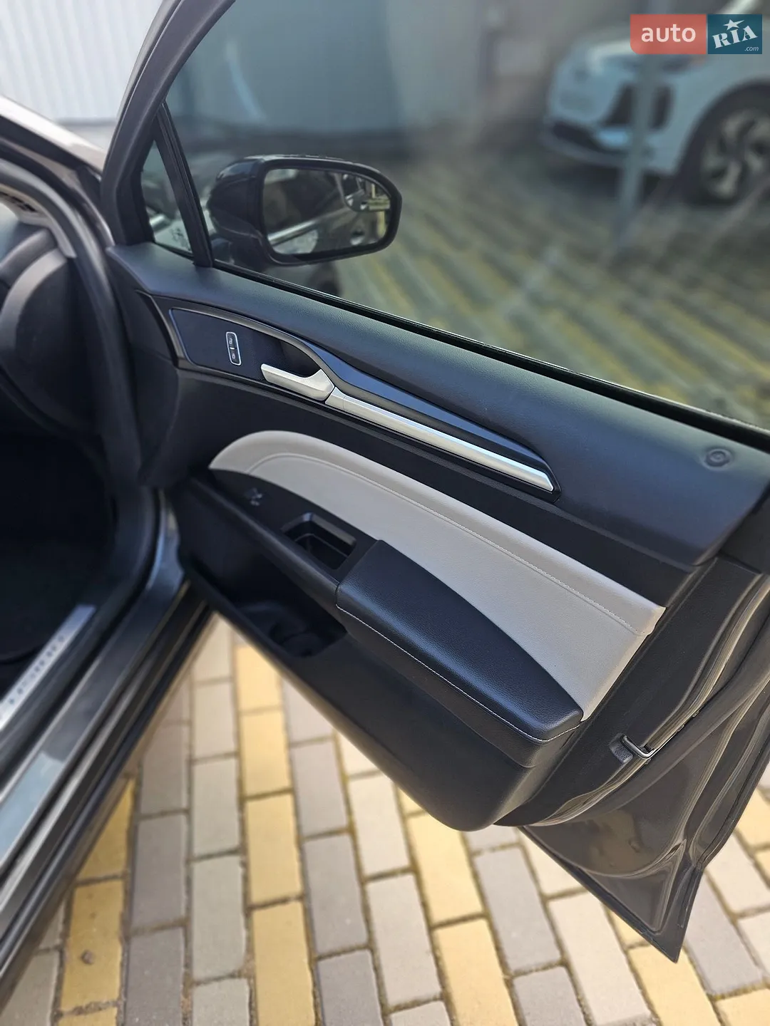 2016 Ford Fusion - мініатюра 16