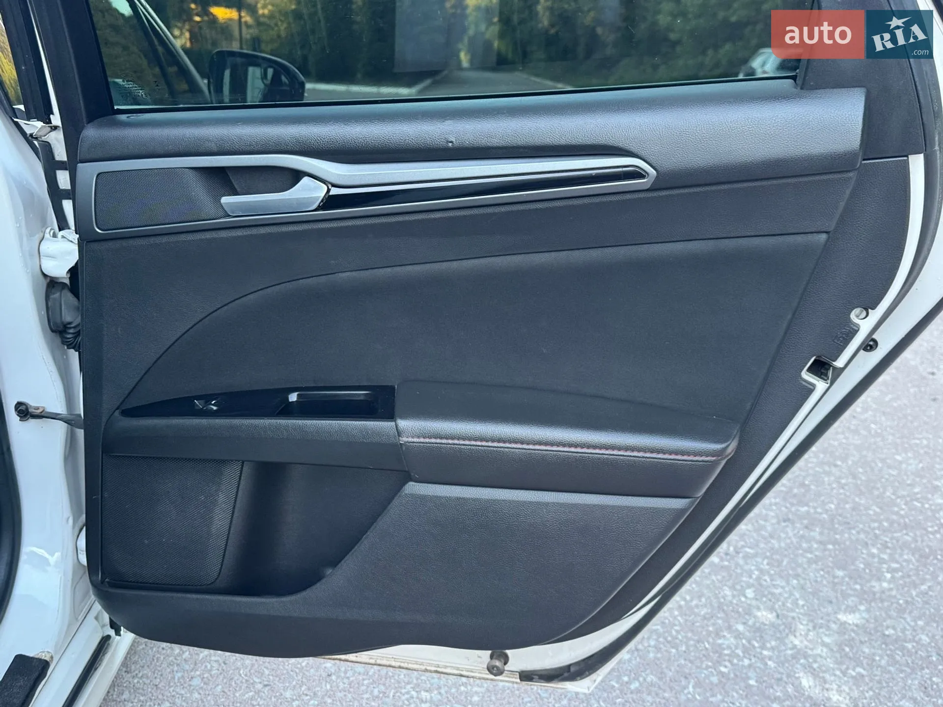 2013 Ford Fusion - мініатюра 32