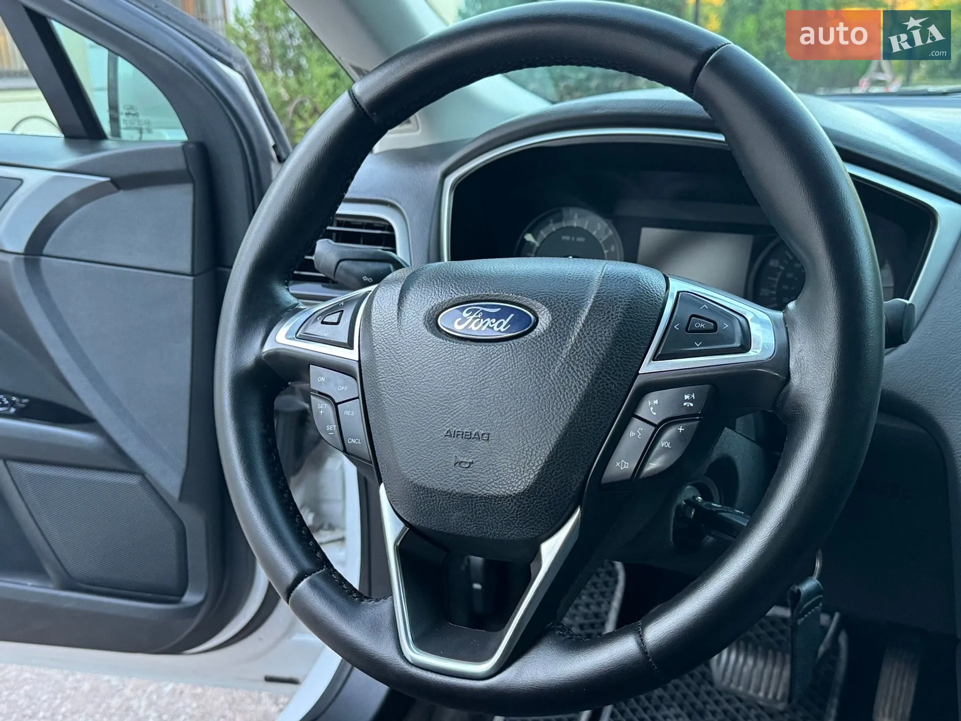 2013 Ford Fusion - мініатюра 37