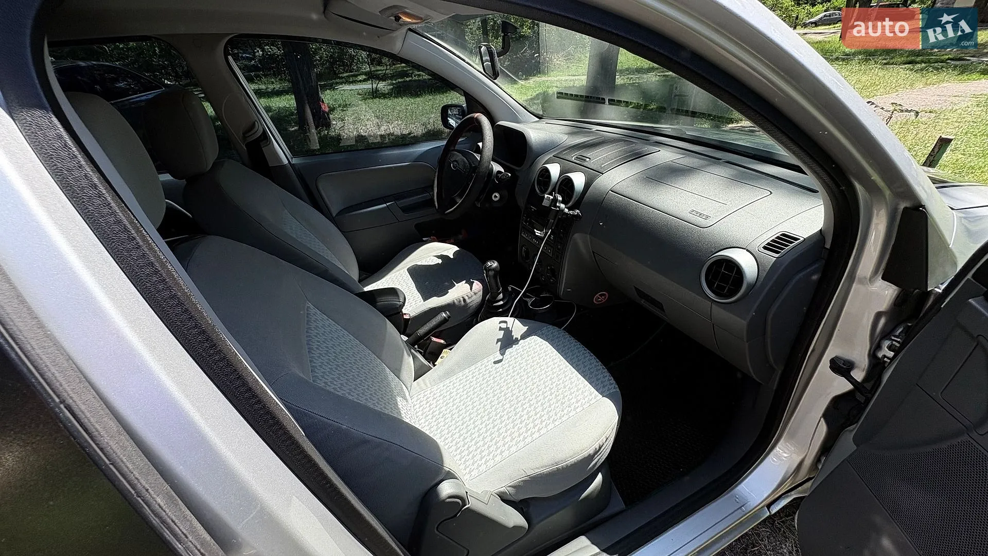 Ford Fusion 2003 VIN WF0UXXGAJU2A55090 фото оголошення 12 з 34