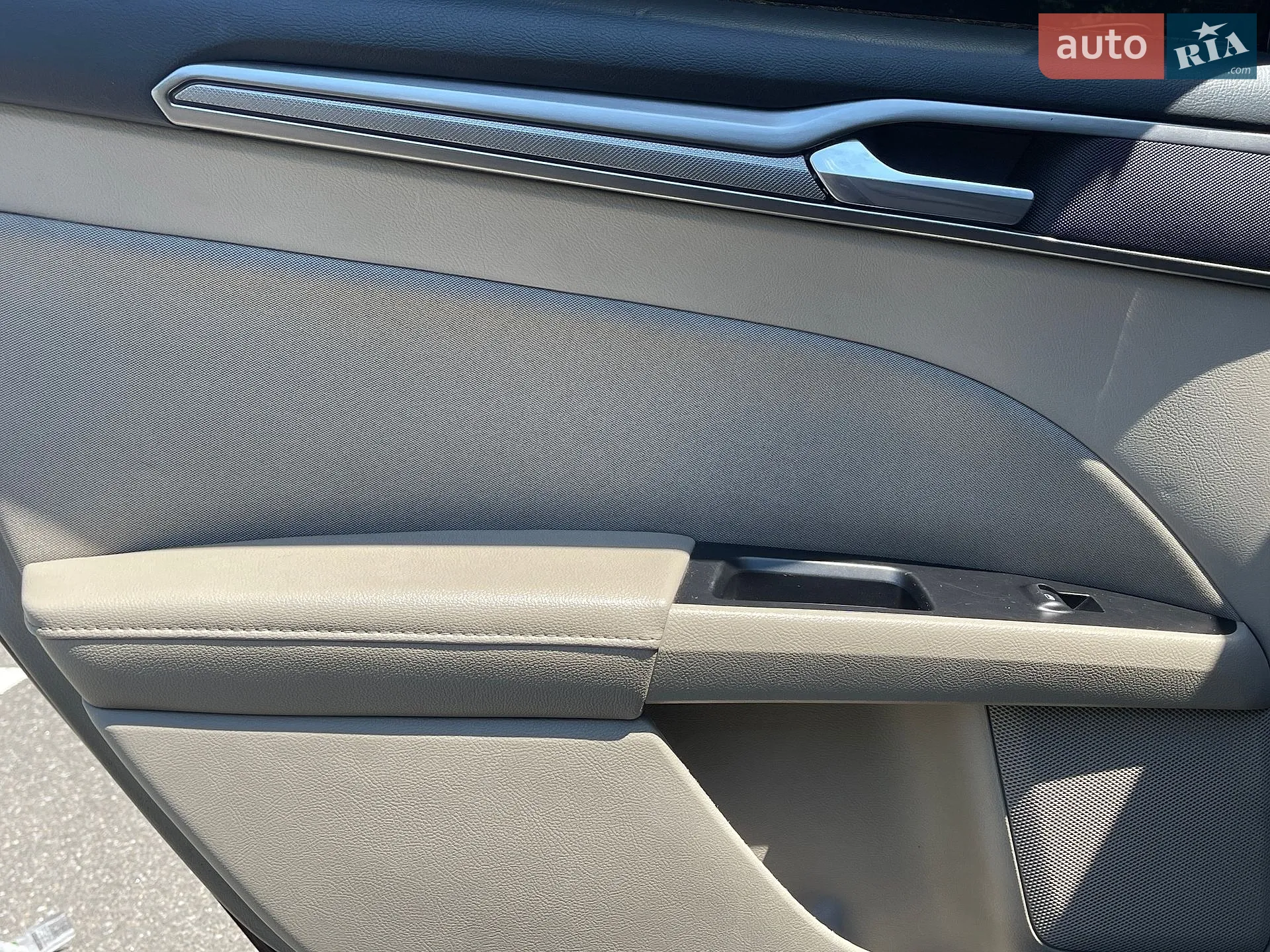 2016 Ford Fusion - мініатюра 18
