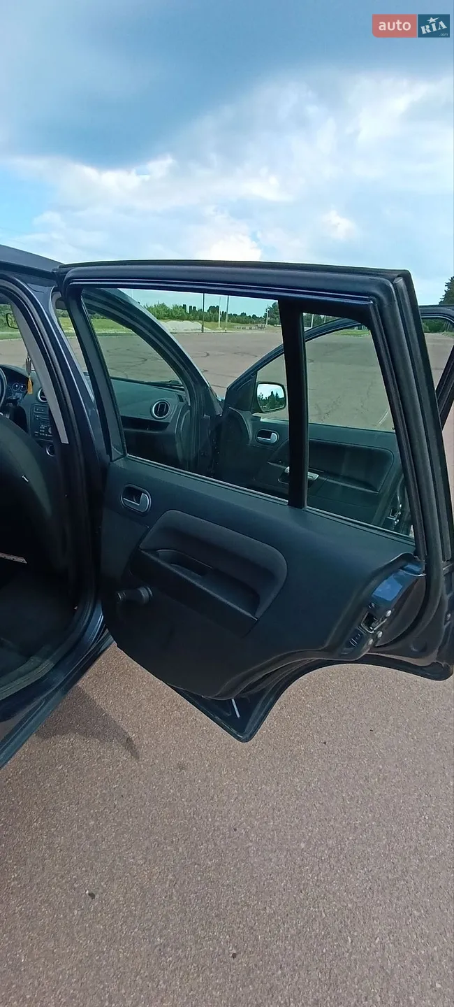 2010 Ford Fusion - мініатюра 31