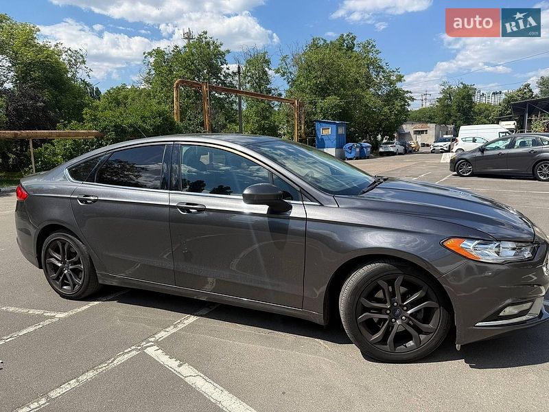 Седан Ford Fusion 2018 в Одесі