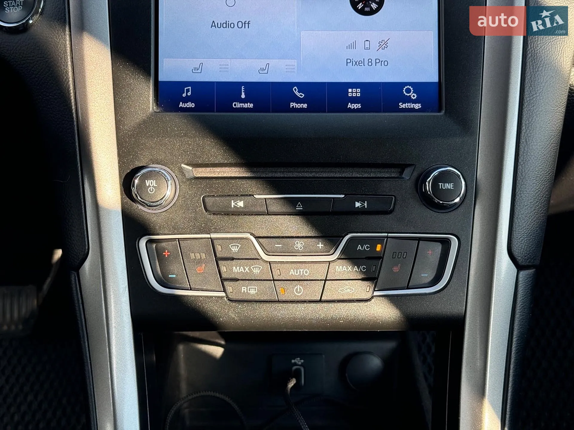 2017 Ford Fusion - мініатюра 28