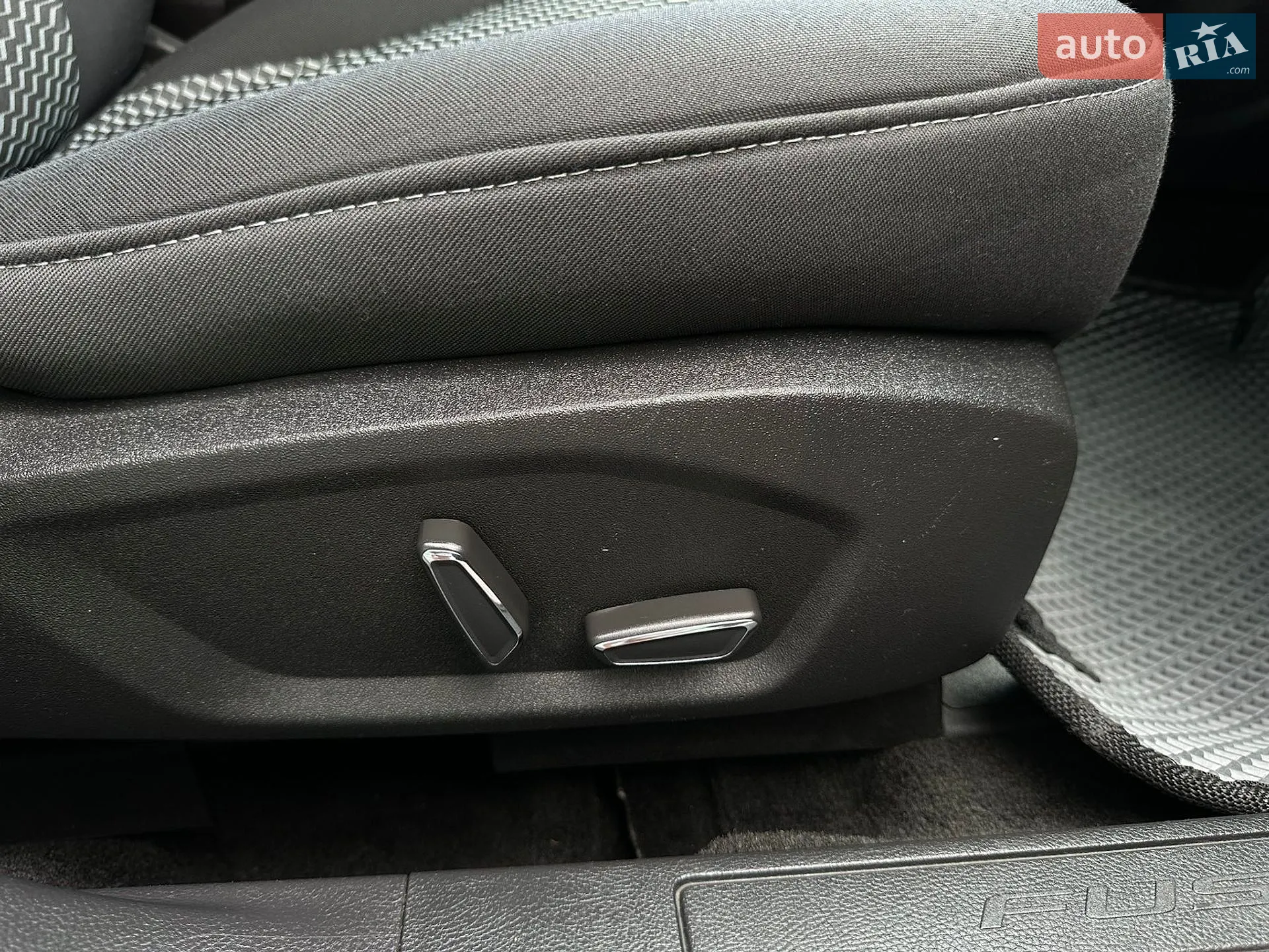 2015 Ford Fusion - мініатюра 48