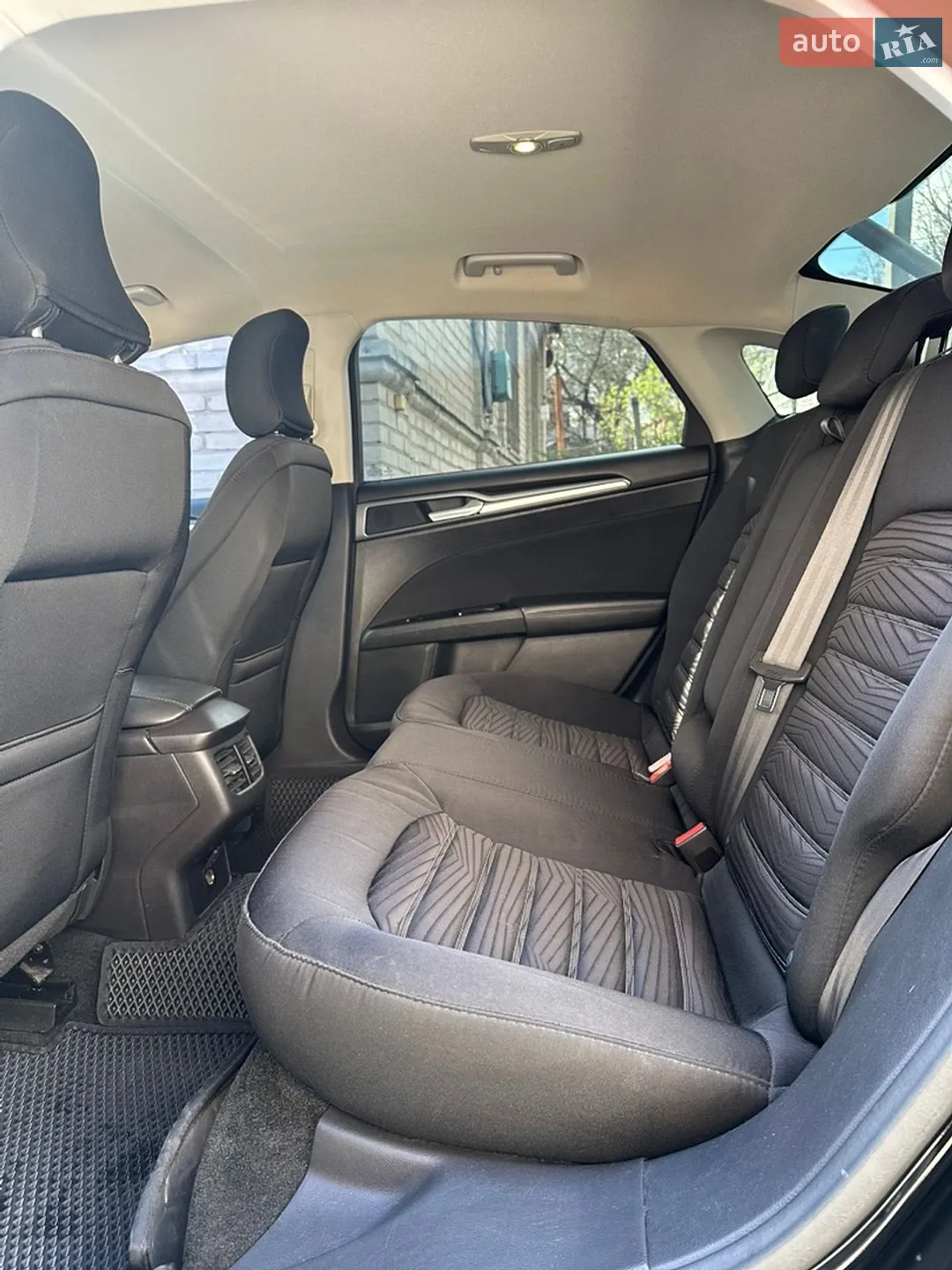 2015 Ford Fusion - мініатюра 26