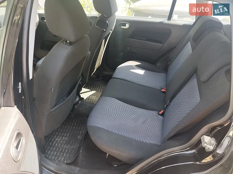 Ford Fusion 2005 VIN WF0UXXGAJU5D80105 фото оголошення 12 з 51