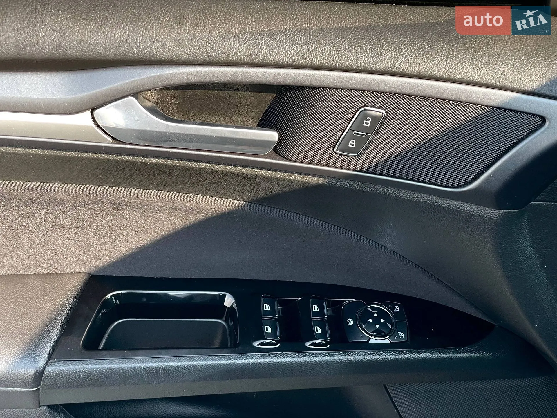 2015 Ford Fusion - мініатюра 11