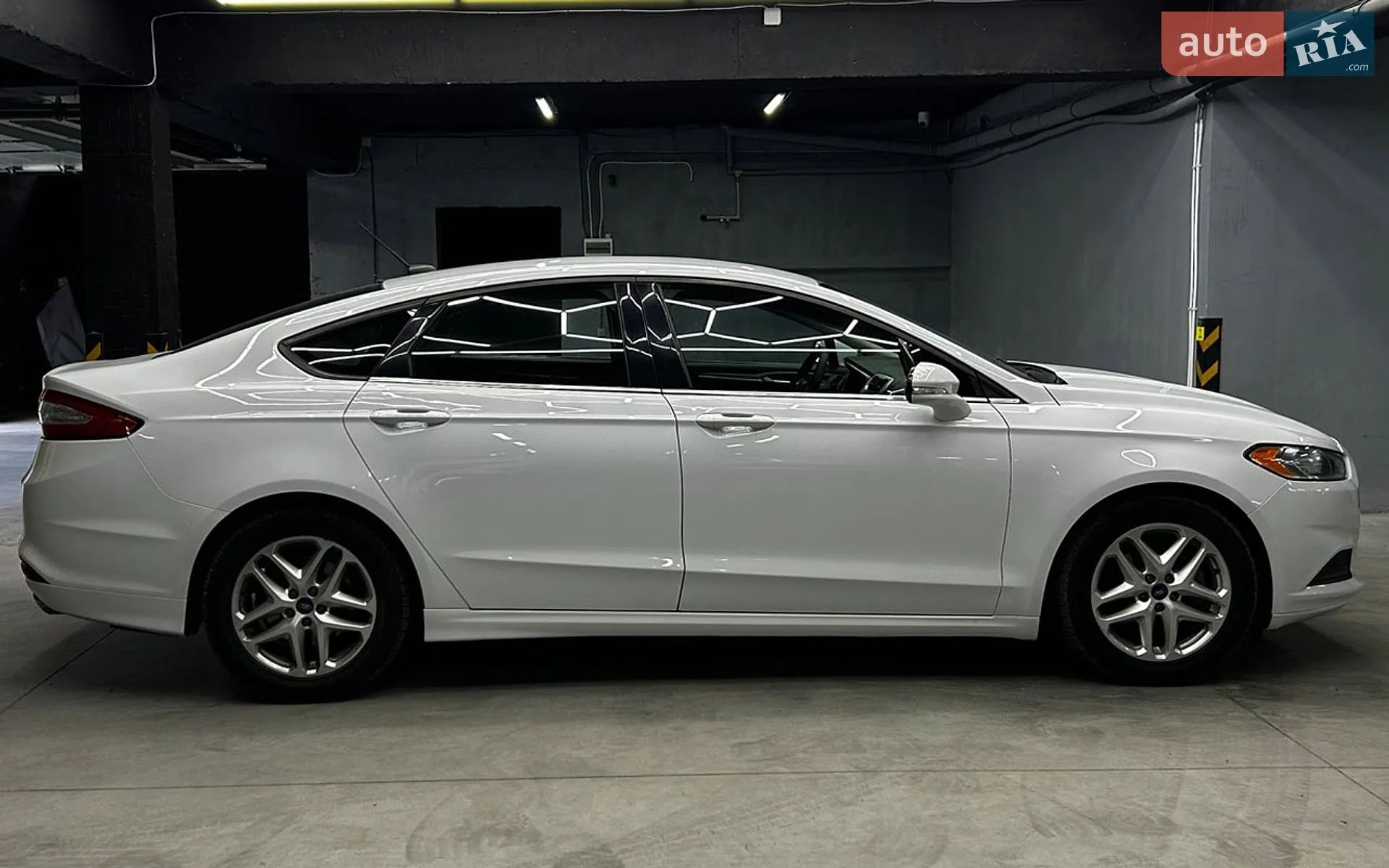 2013 Ford Fusion - мініатюра 10