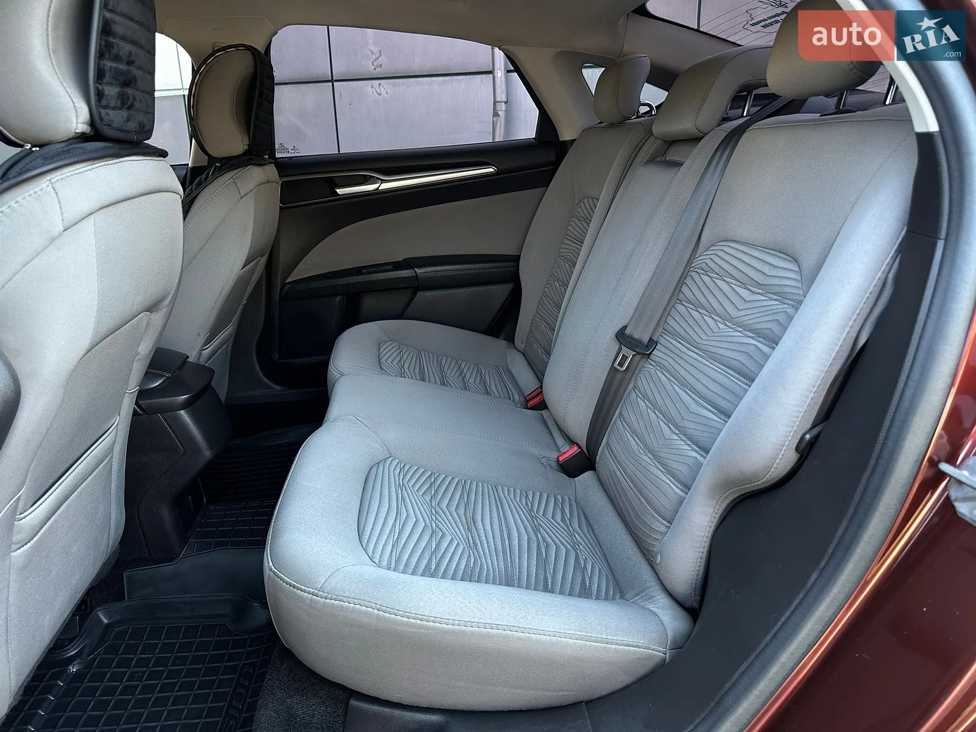 2016 Ford Fusion - мініатюра 31