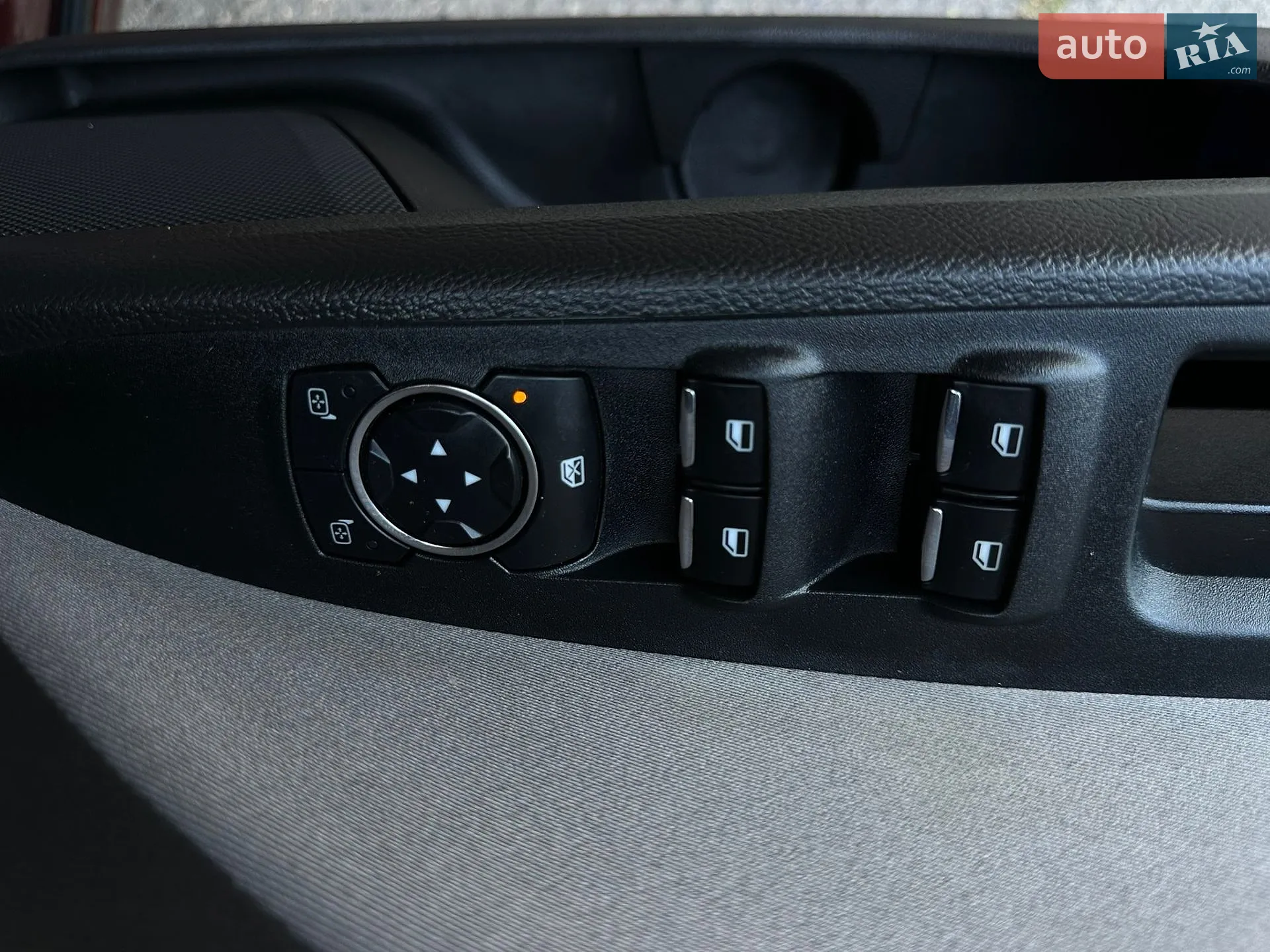 2016 Ford Fusion - мініатюра 51