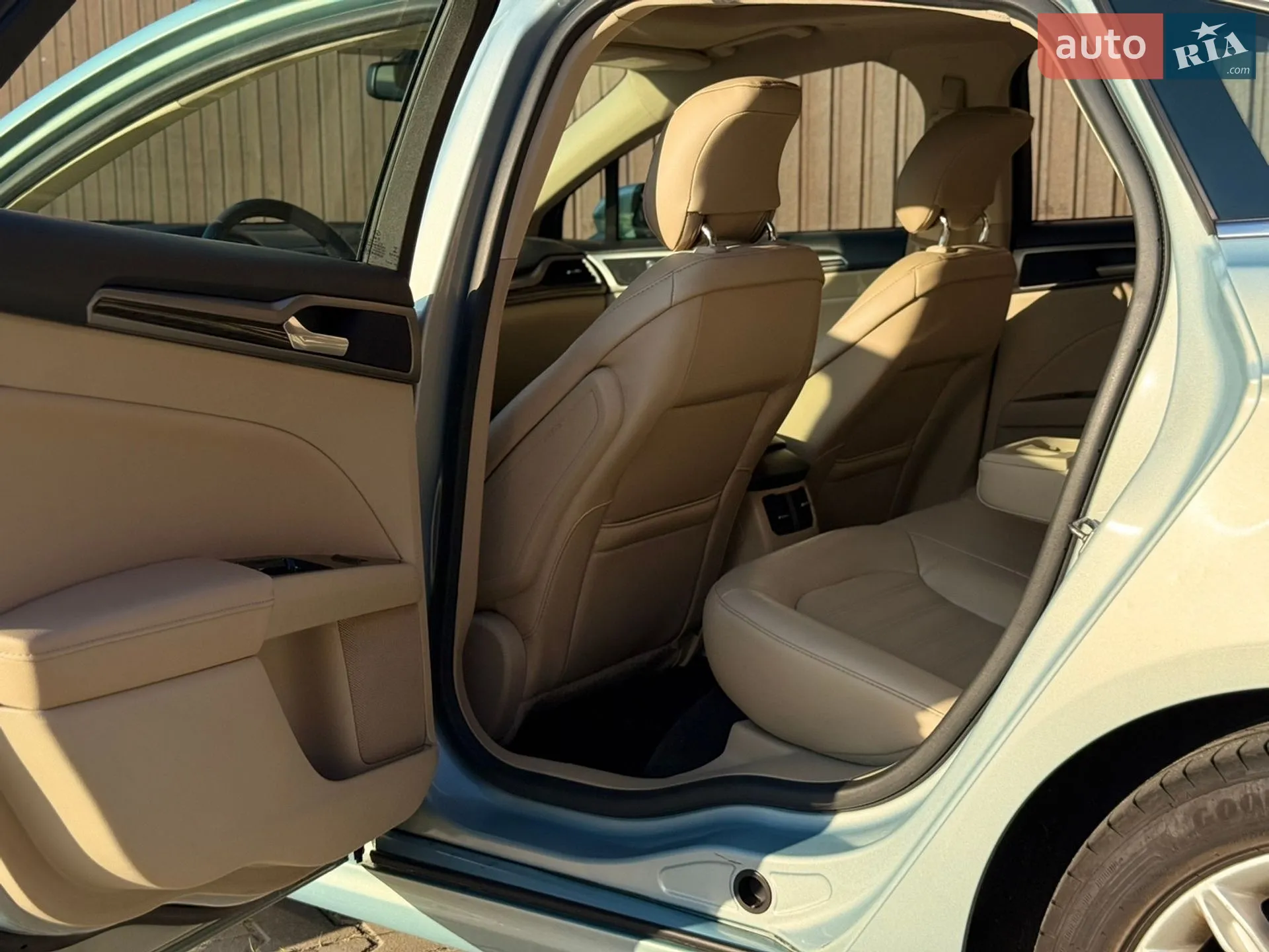 2014 Ford Fusion - мініатюра 18