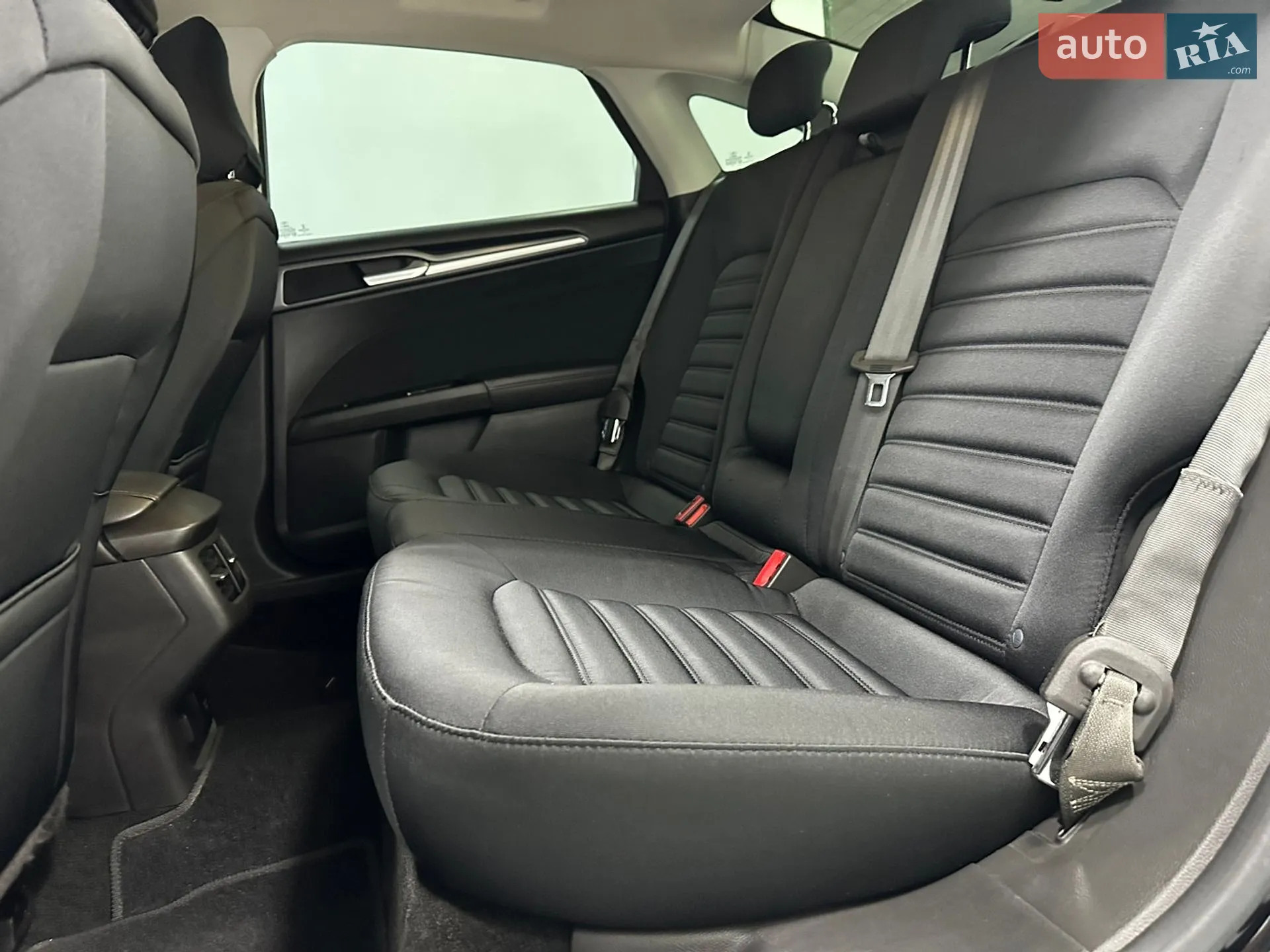 2015 Ford Fusion - мініатюра 23