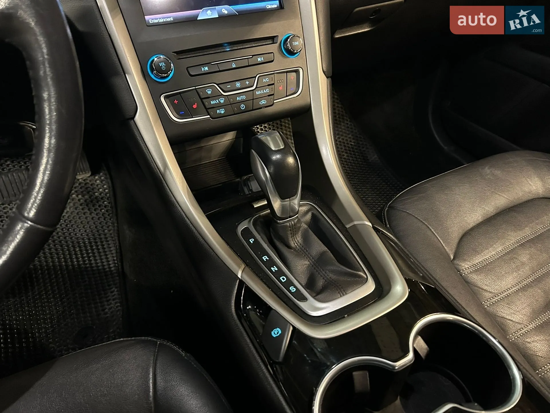 2016 Ford Fusion - мініатюра 26