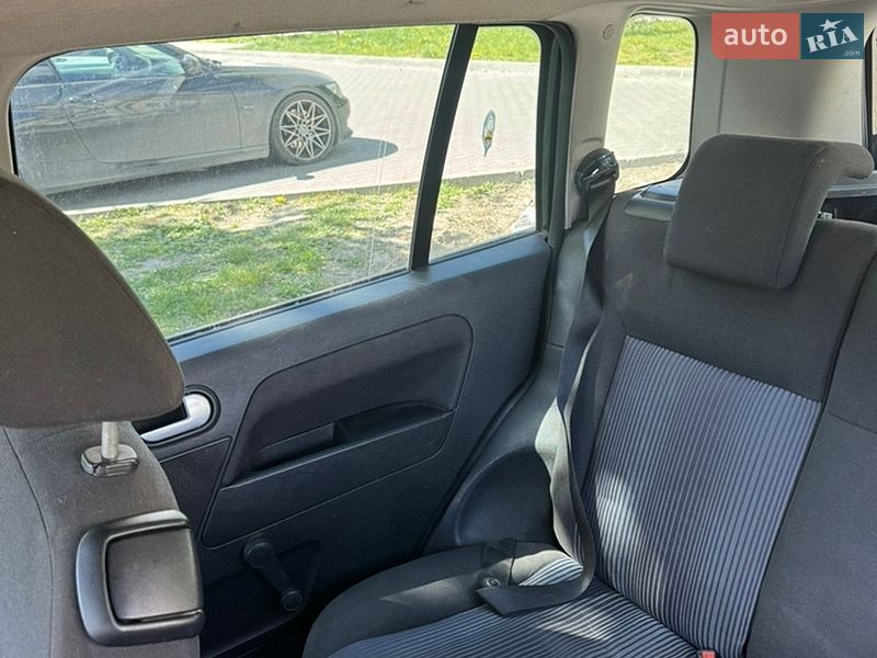 Хетчбек Ford Fusion 2005 в Луцьку