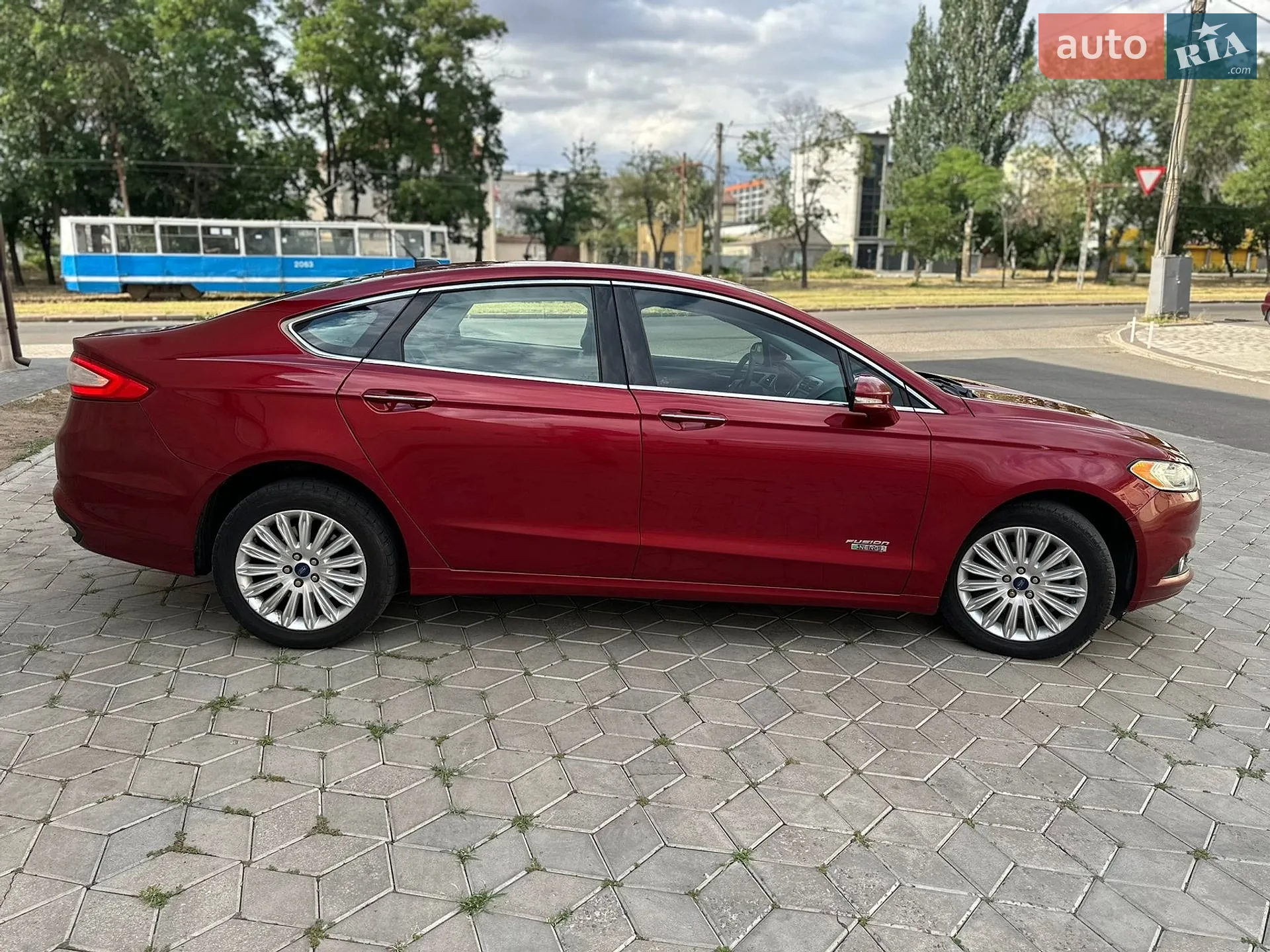 2016 Ford Fusion - мініатюра 9