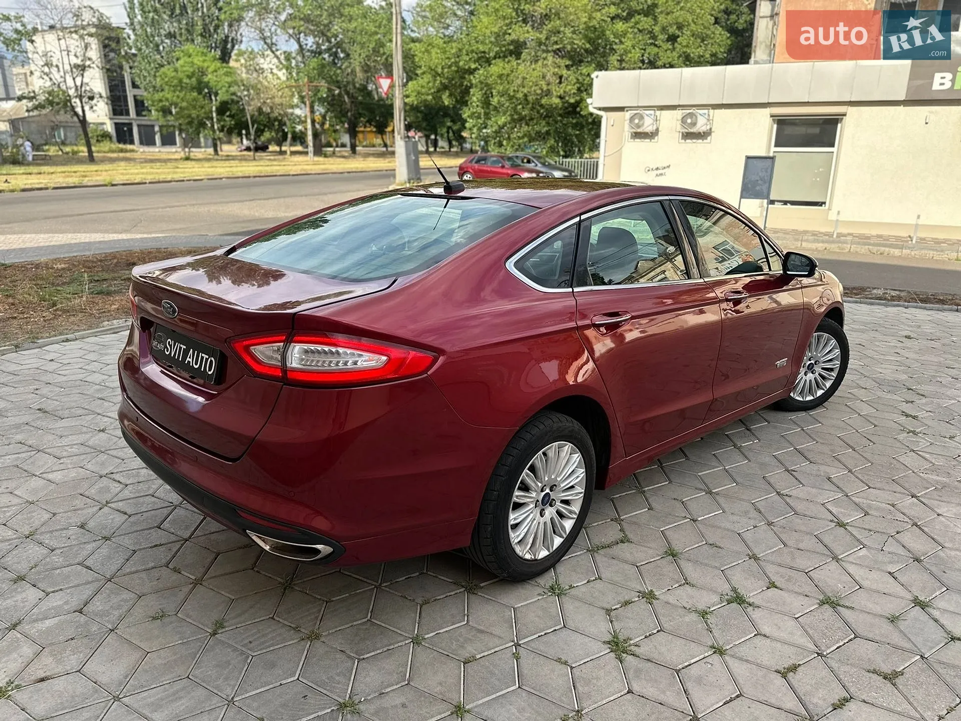 2016 Ford Fusion - мініатюра 12