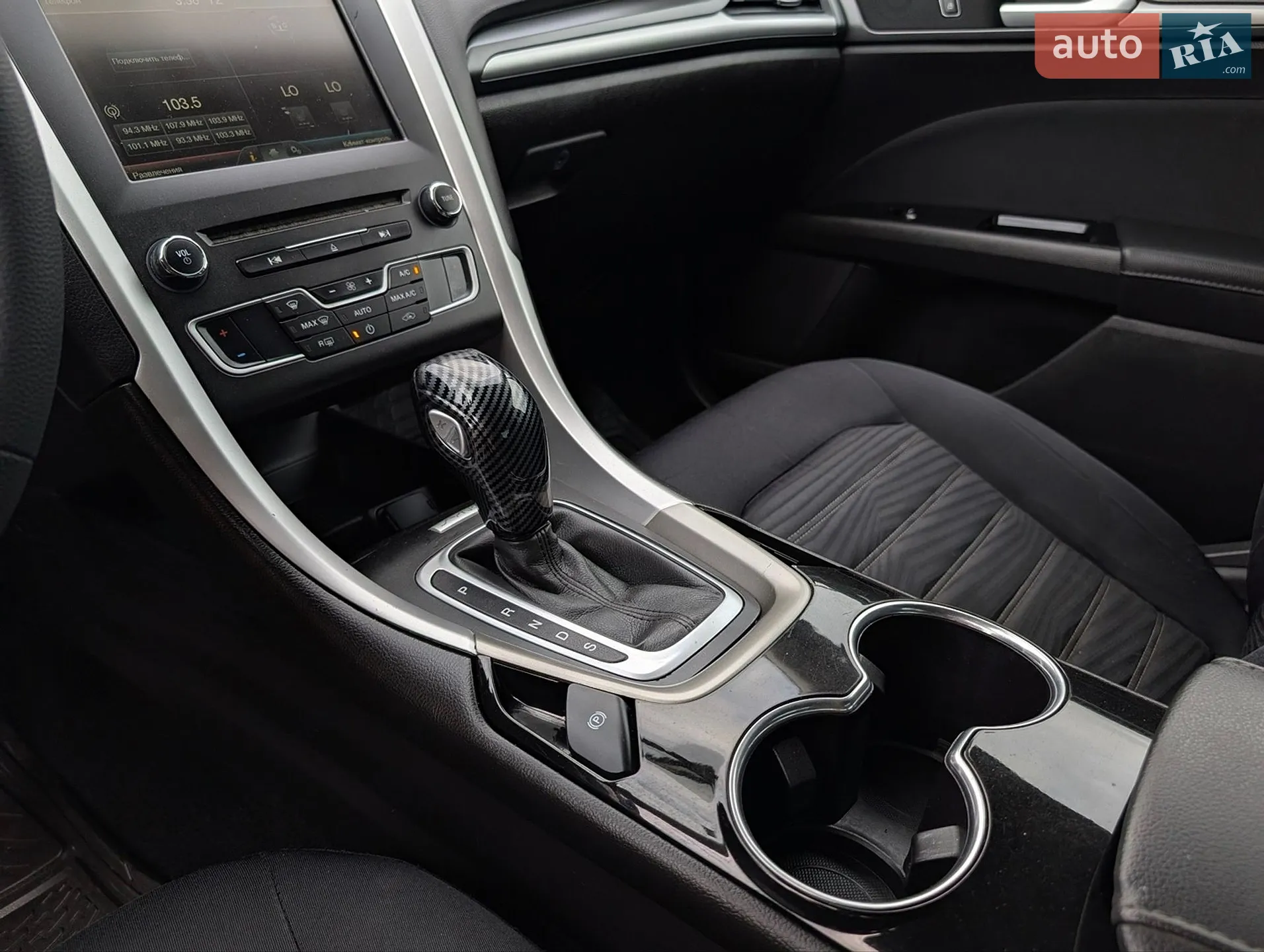 2016 Ford Fusion - мініатюра 28