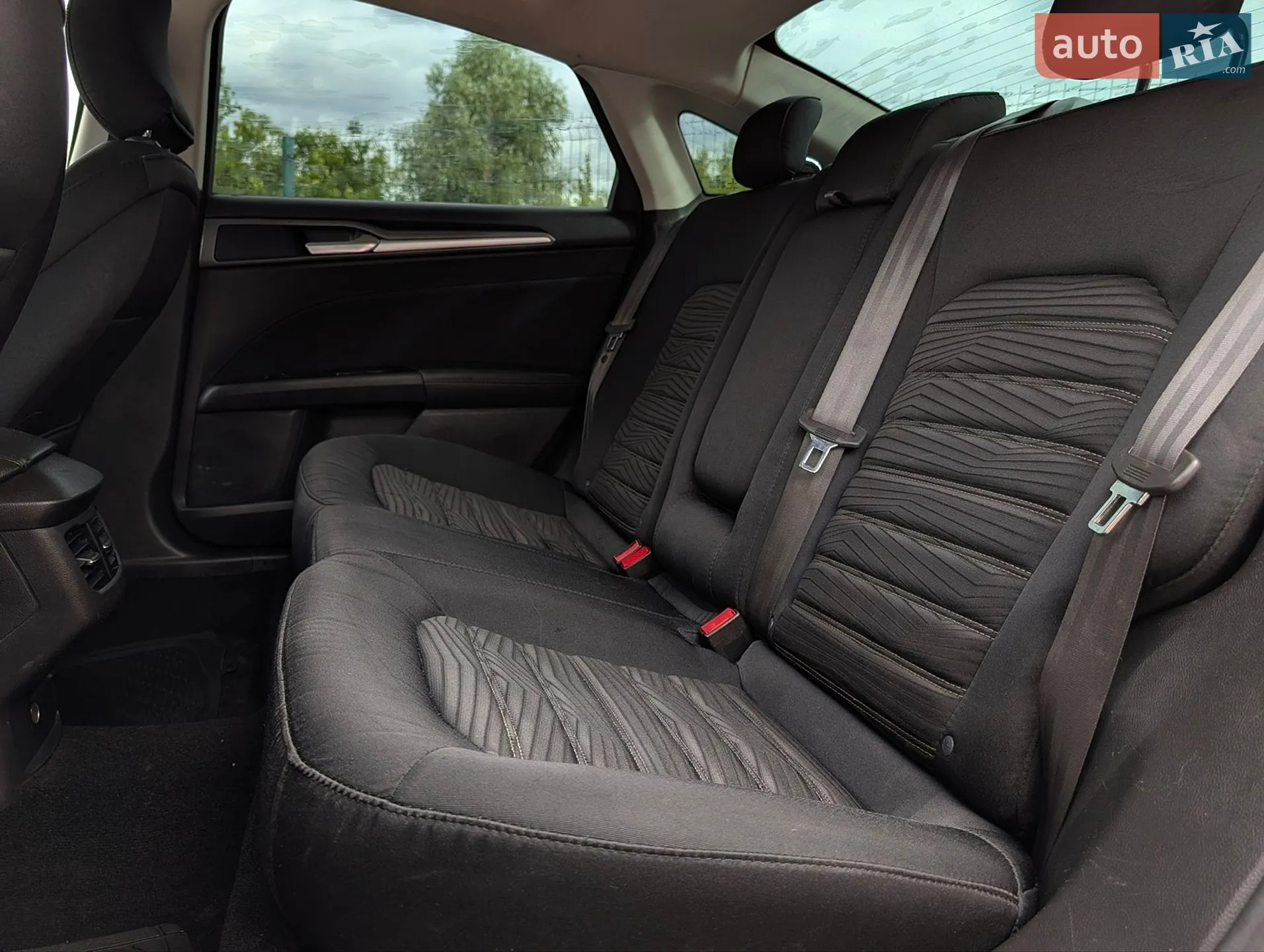 2016 Ford Fusion - мініатюра 41