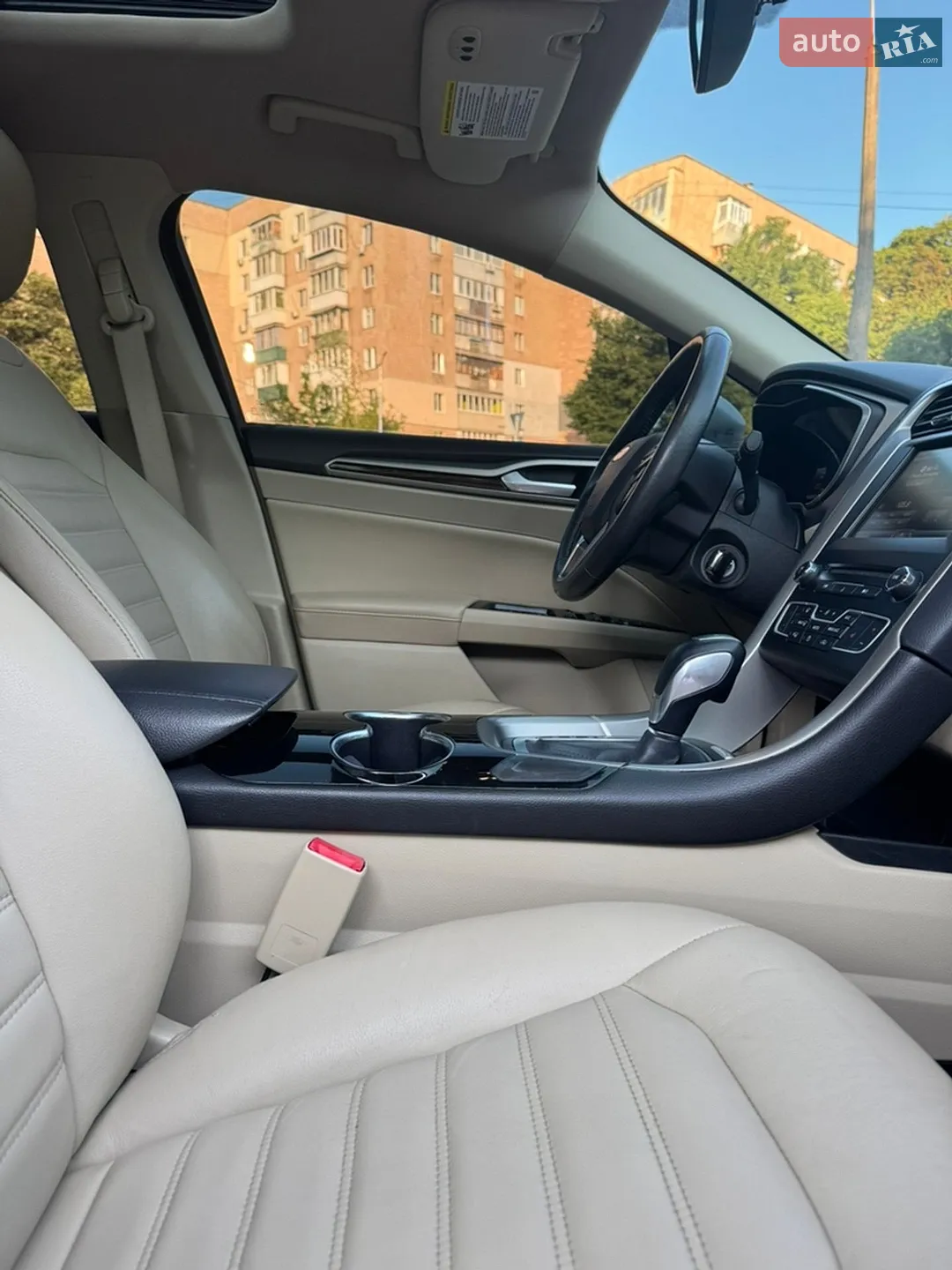 2016 Ford Fusion - мініатюра 26