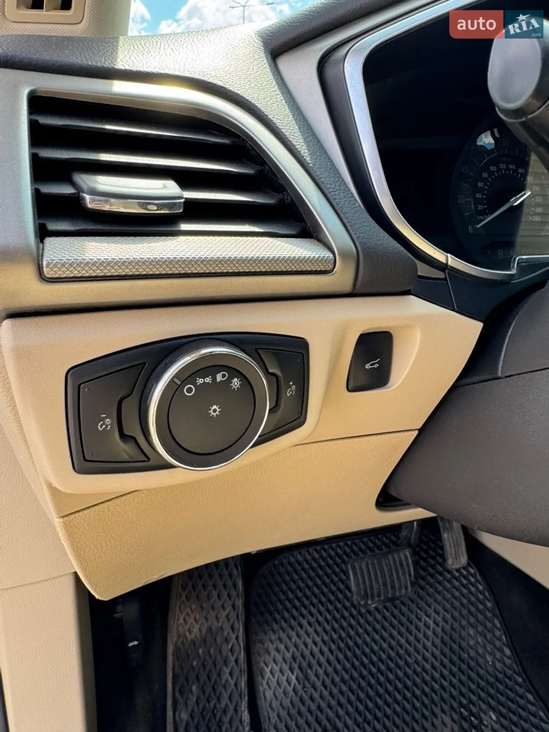 2014 Ford Fusion - мініатюра 15