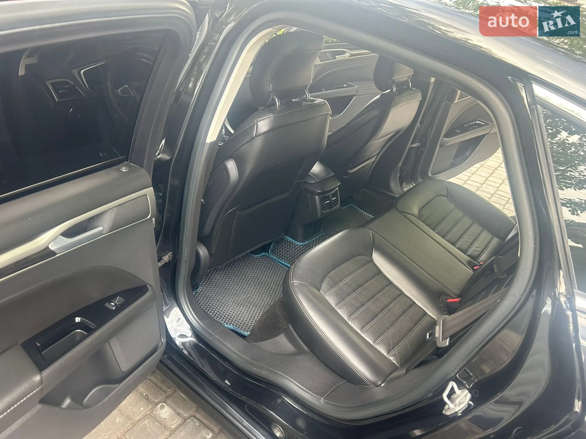 2014 Ford Fusion - мініатюра 26