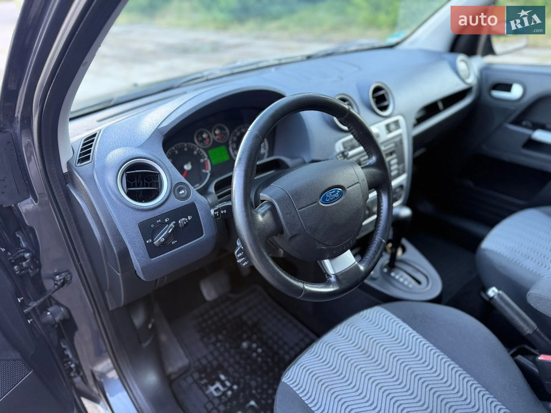 2010 Ford Fusion - мініатюра 20
