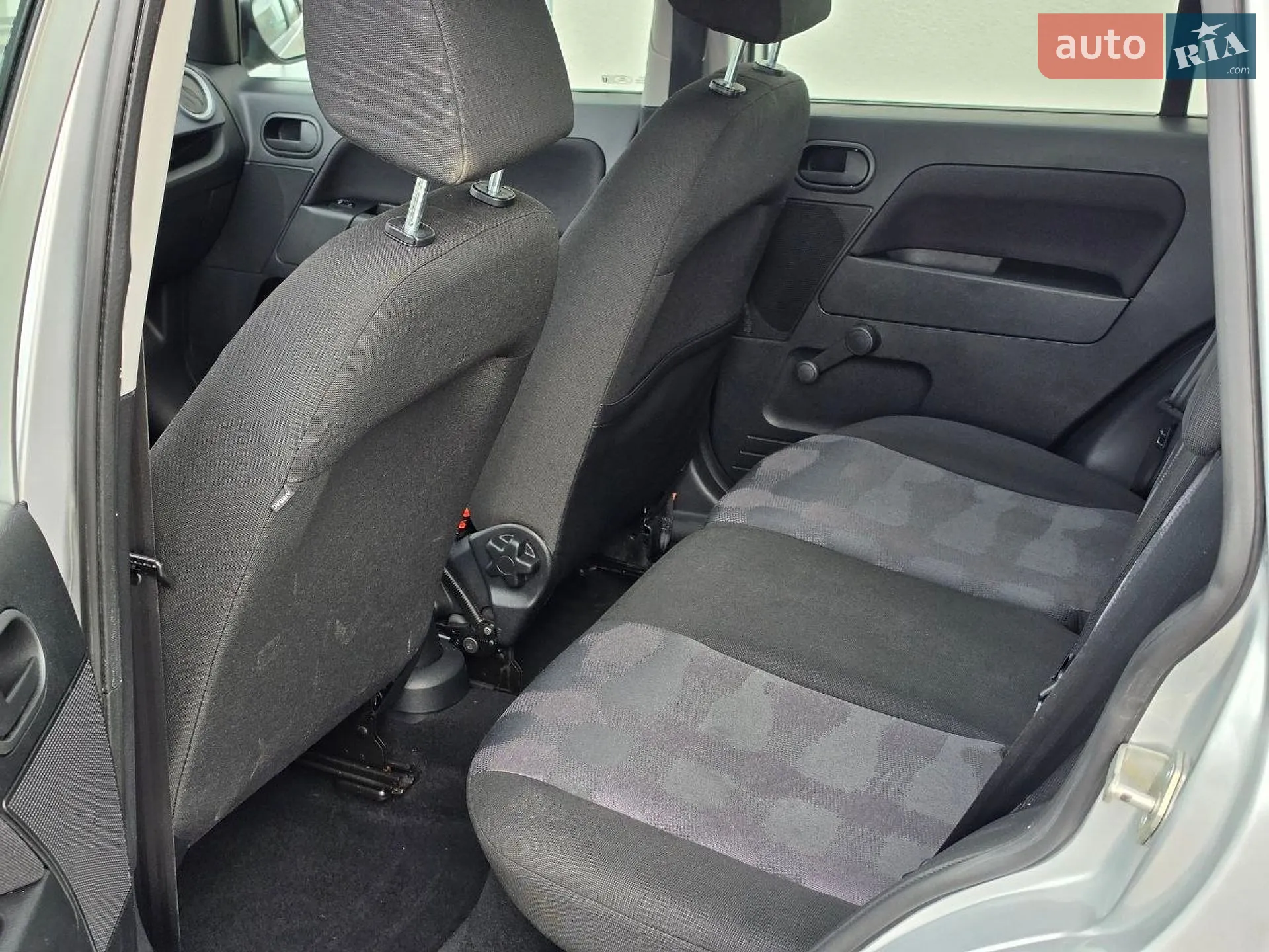 2011 Ford Fusion - мініатюра 21