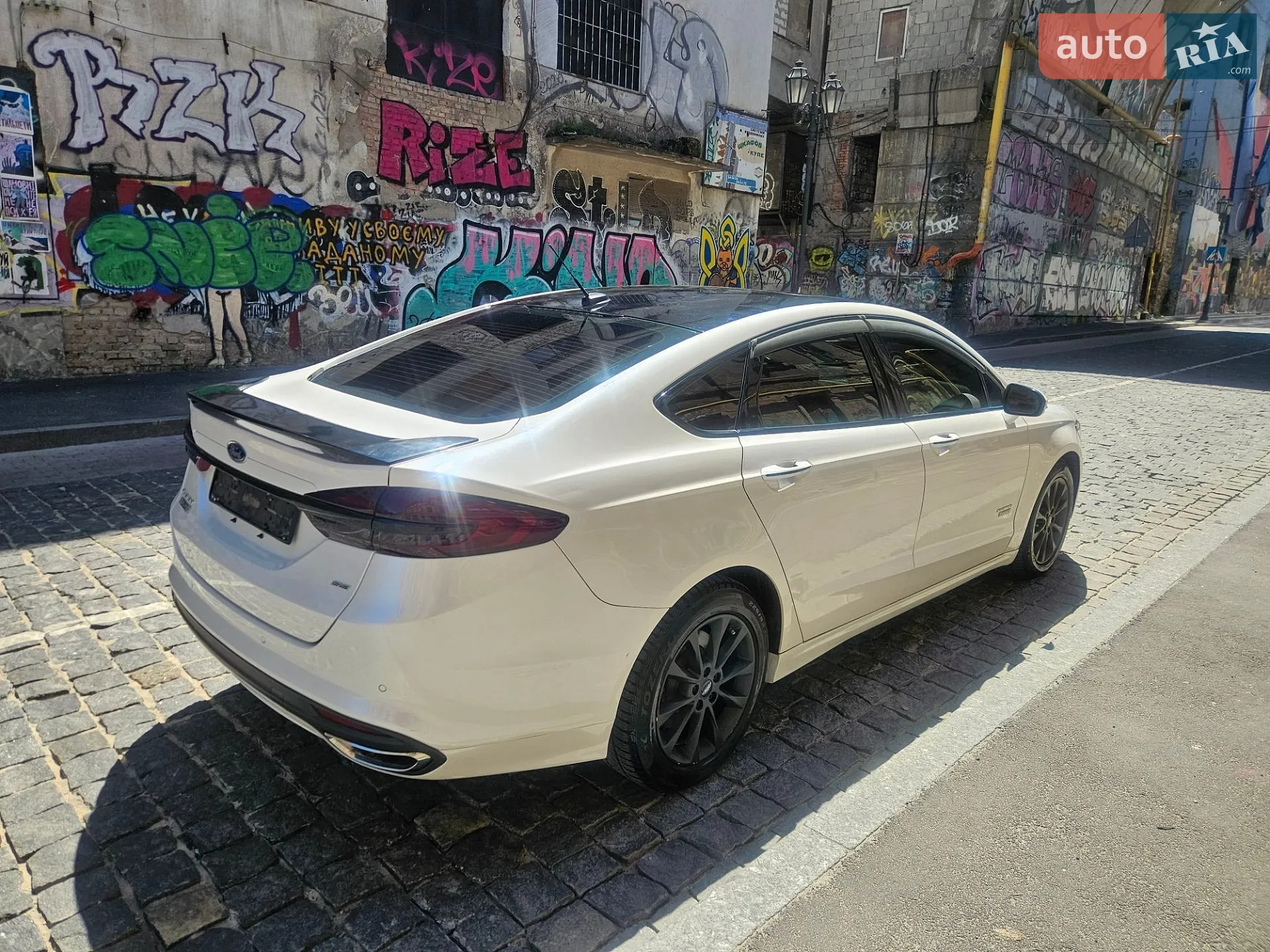2017 Ford Fusion - мініатюра 18