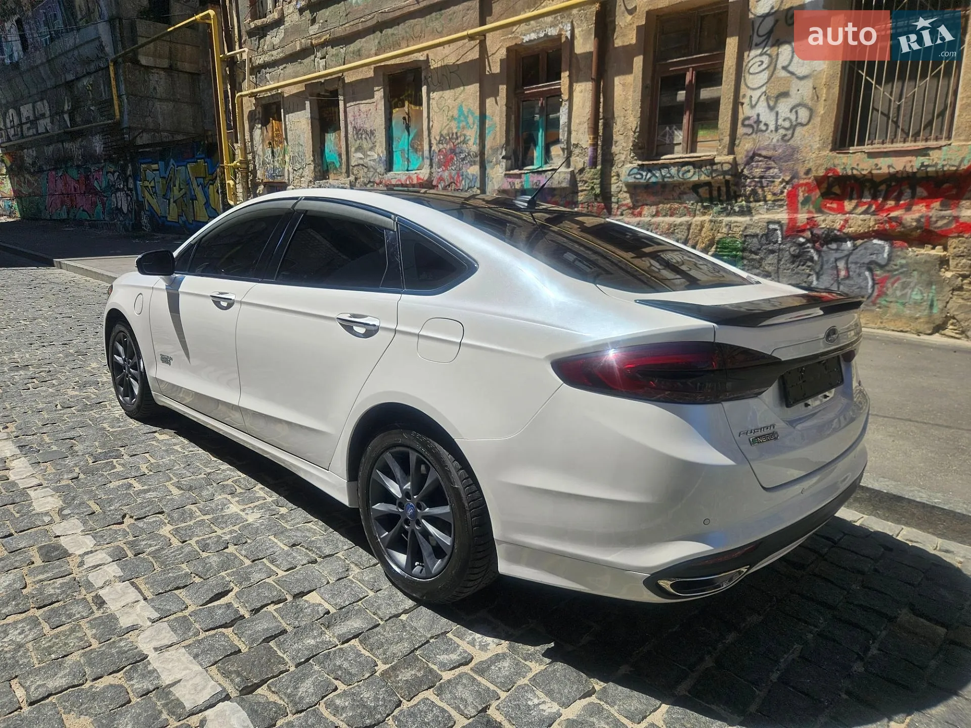 2017 Ford Fusion - мініатюра 23