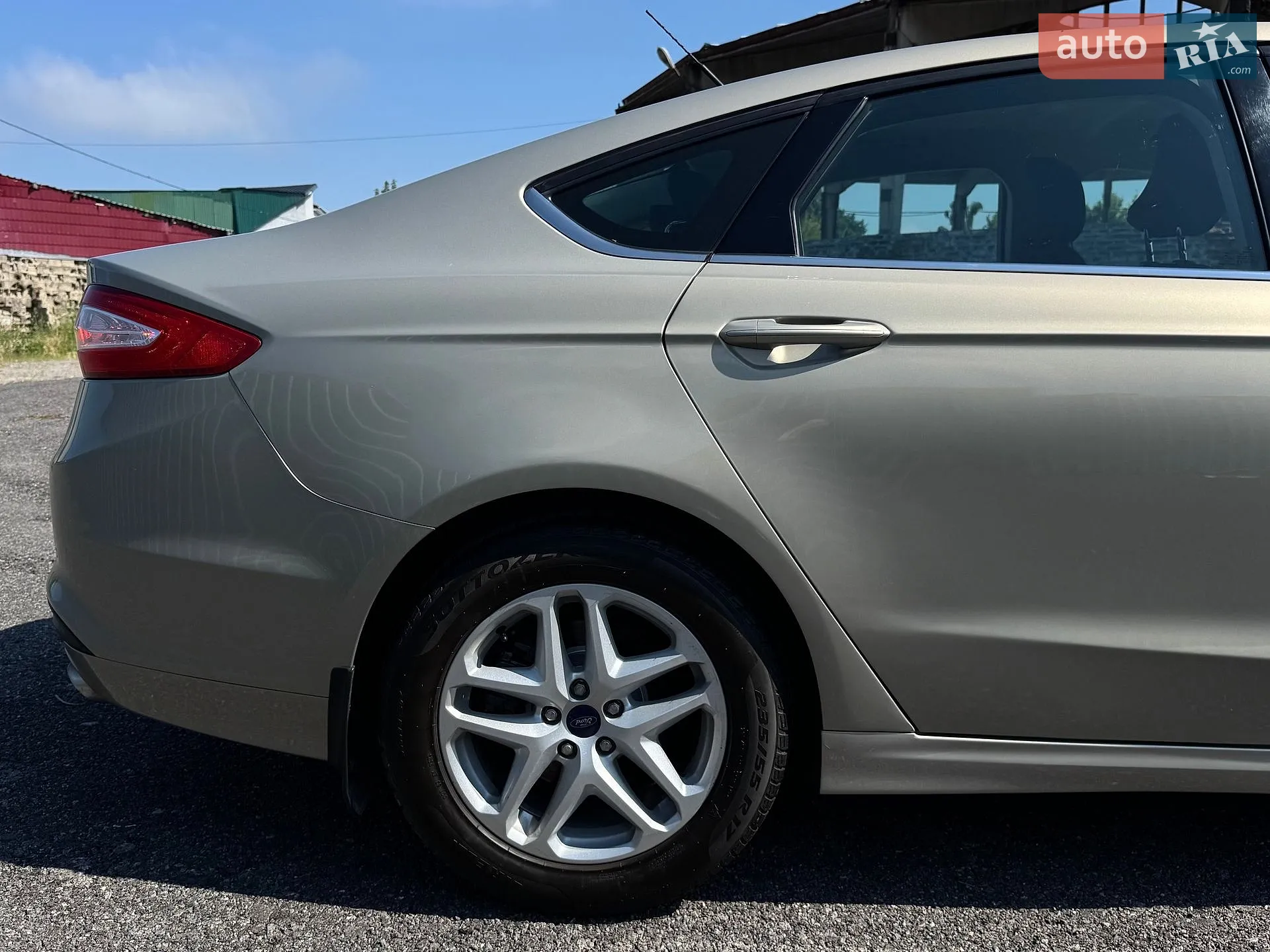 2015 Ford Fusion - мініатюра 28