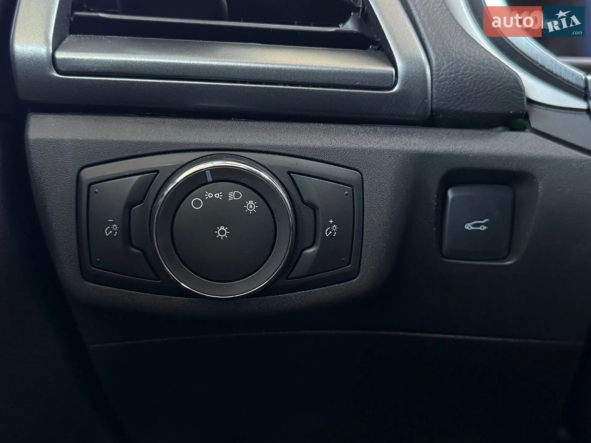2015 Ford Fusion - мініатюра 82