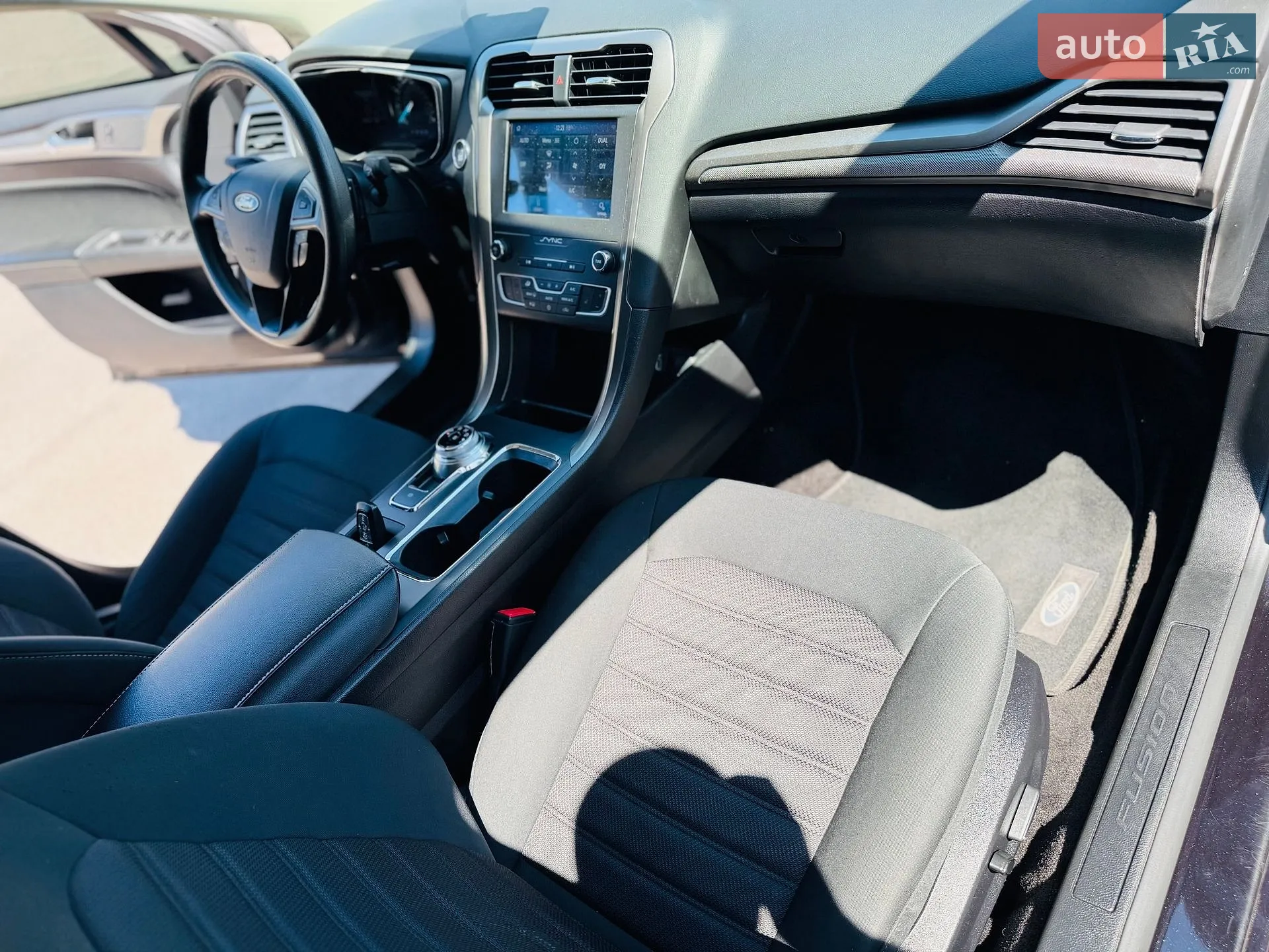 2020 Ford Fusion - мініатюра 23