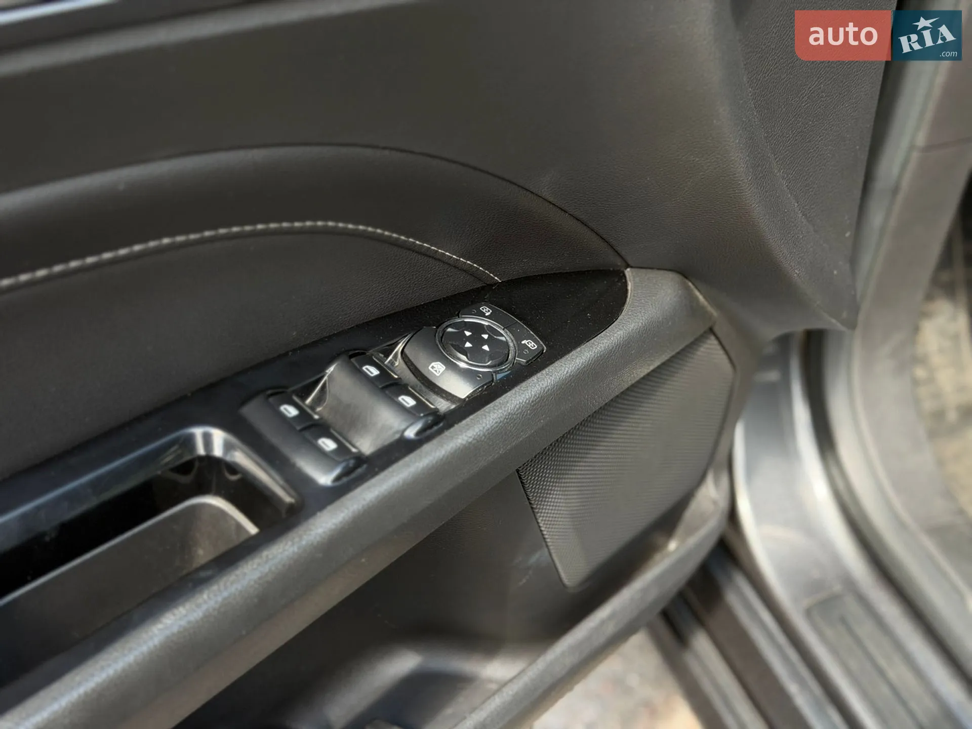 2015 Ford Fusion - мініатюра 15