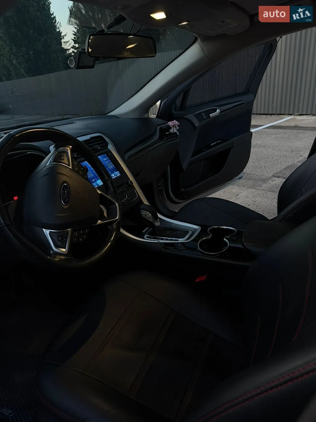 2016 Ford Fusion - мініатюра 27