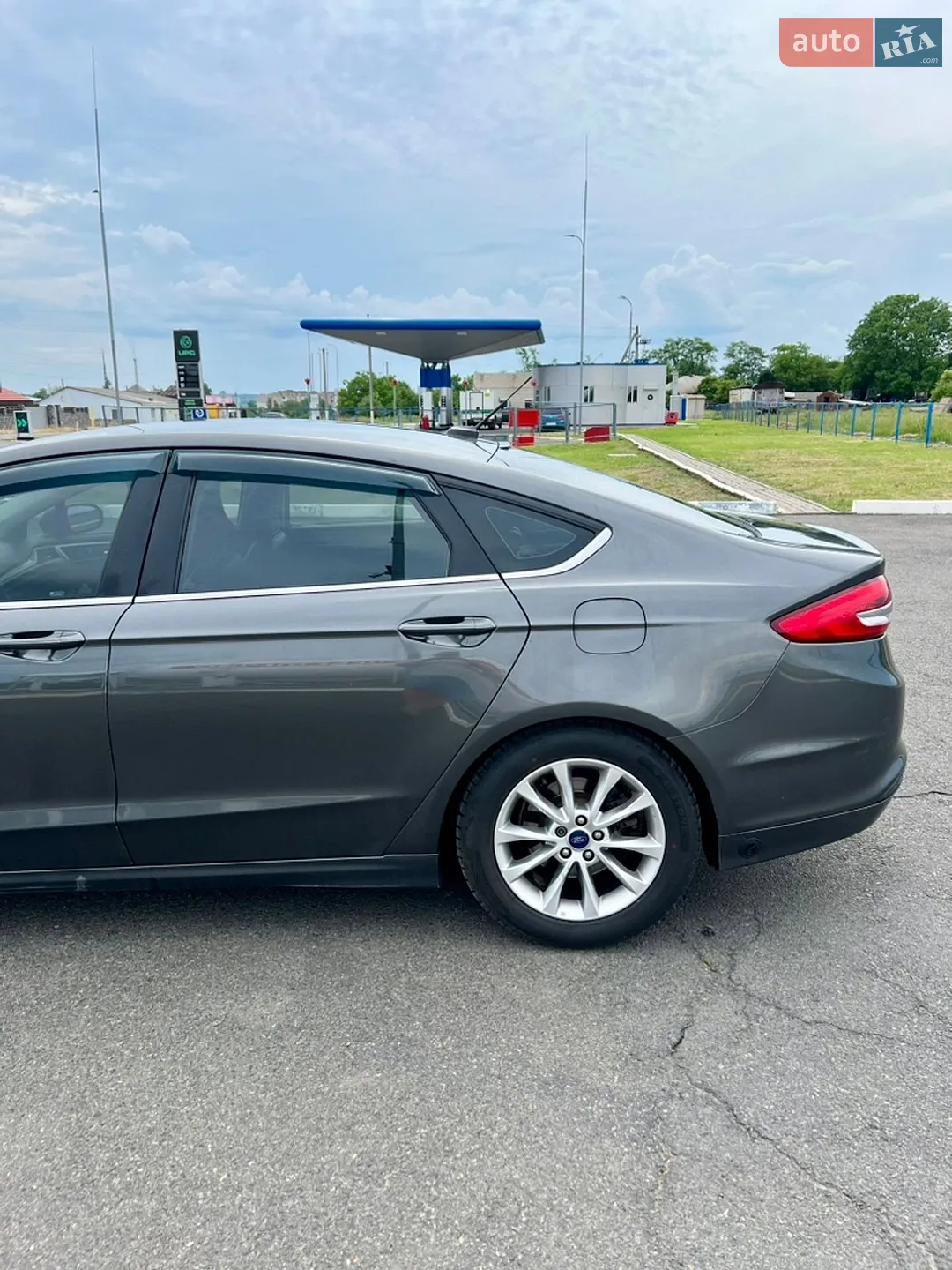 2016 Ford Fusion - мініатюра 5