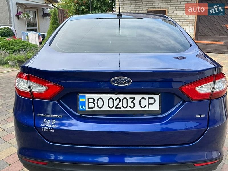 Седан Ford Fusion 2015 в Львове