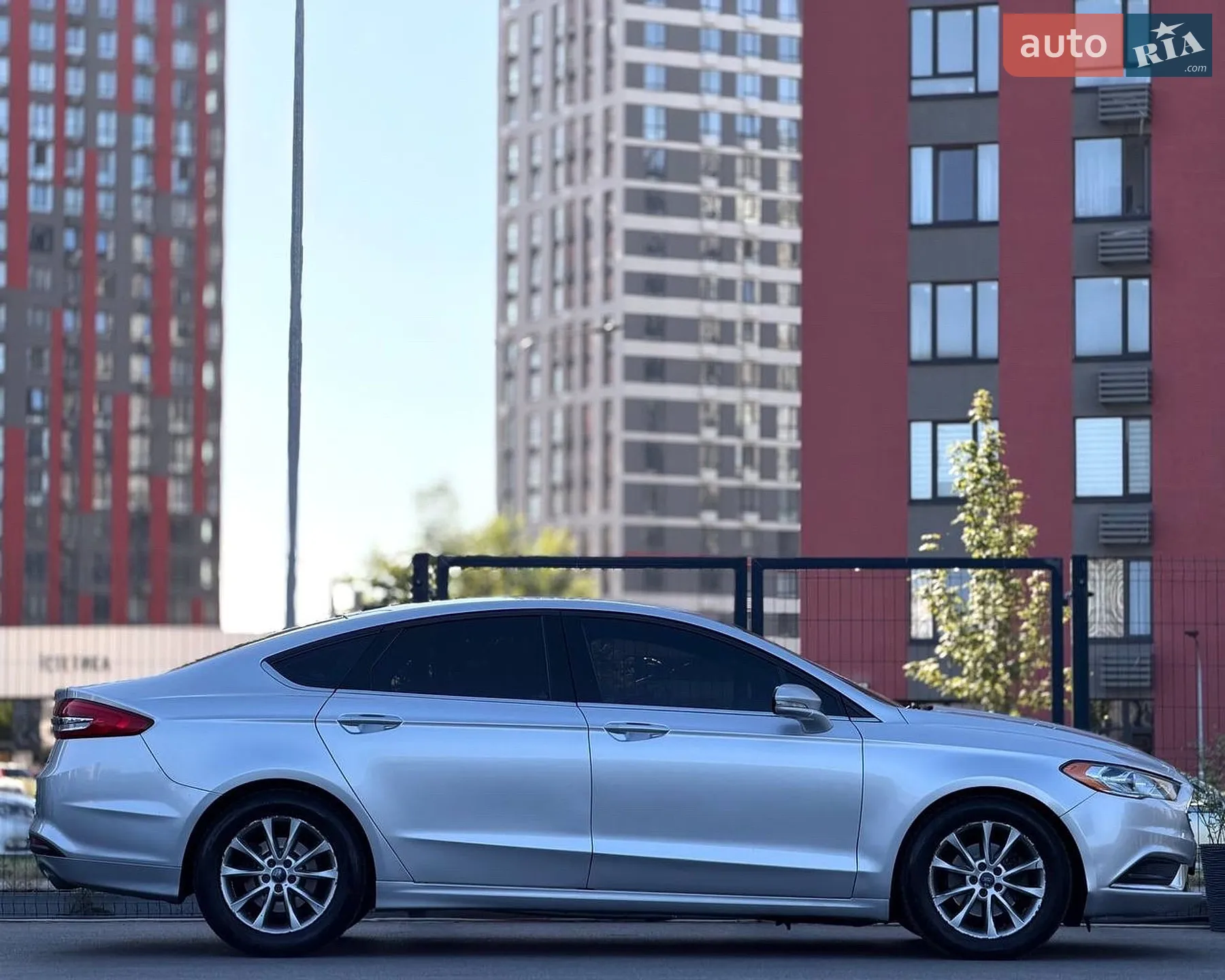 2016 Ford Fusion - мініатюра 11