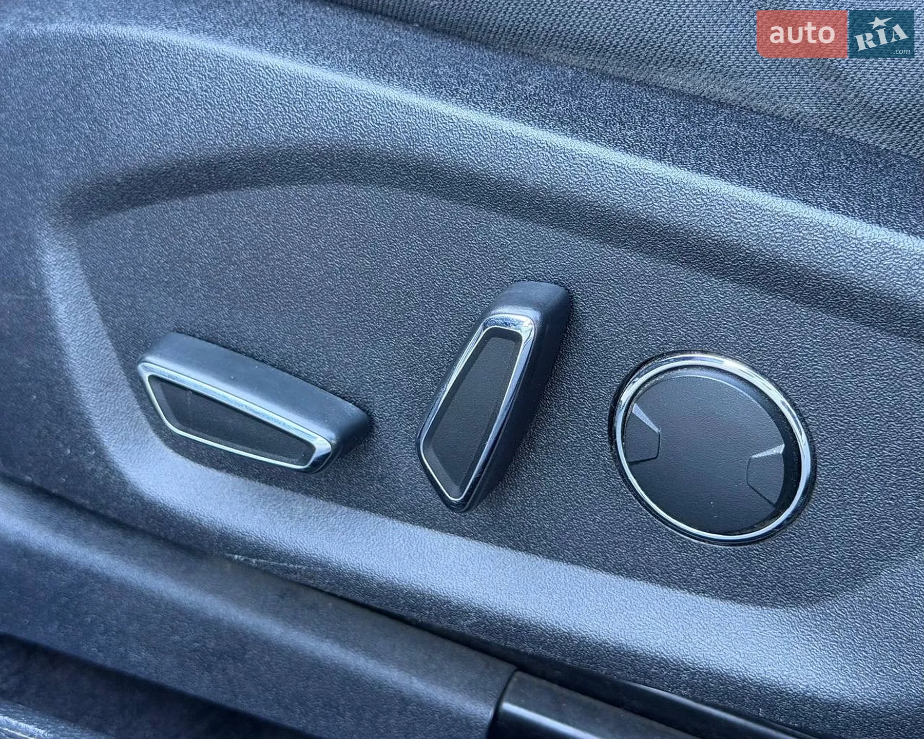 2016 Ford Fusion - мініатюра 38