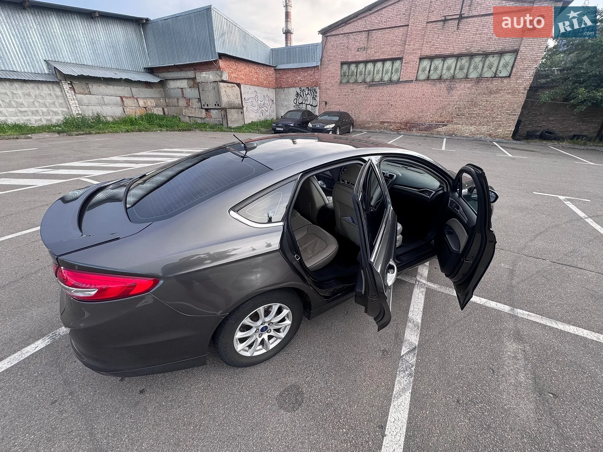 2016 Ford Fusion - мініатюра 16