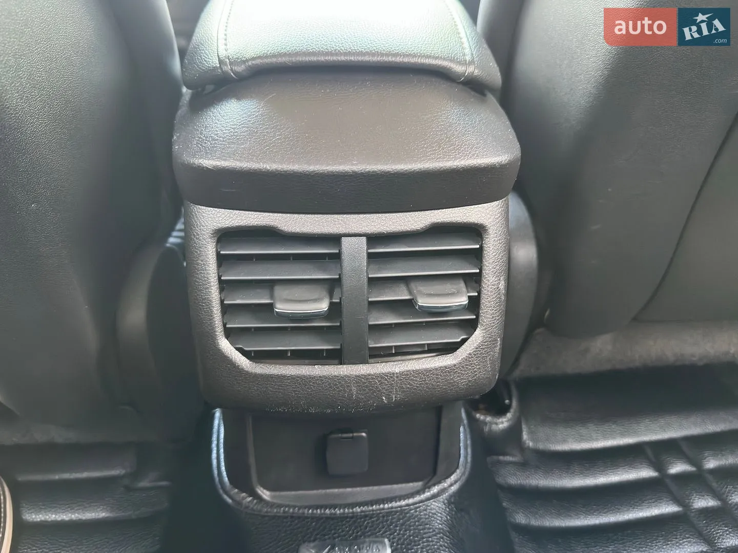 2016 Ford Fusion - мініатюра 16