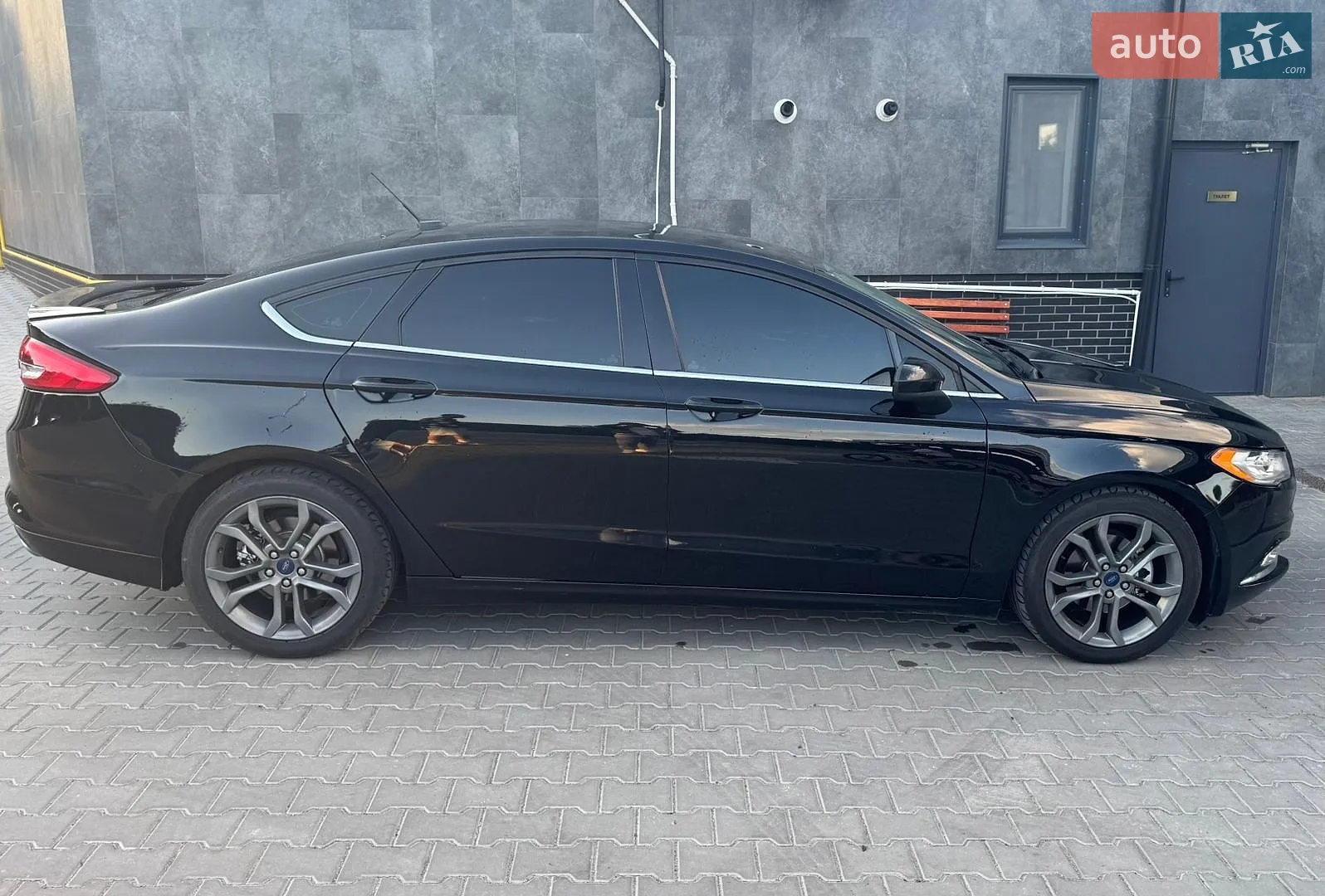 2016 Ford Fusion - мініатюра 2